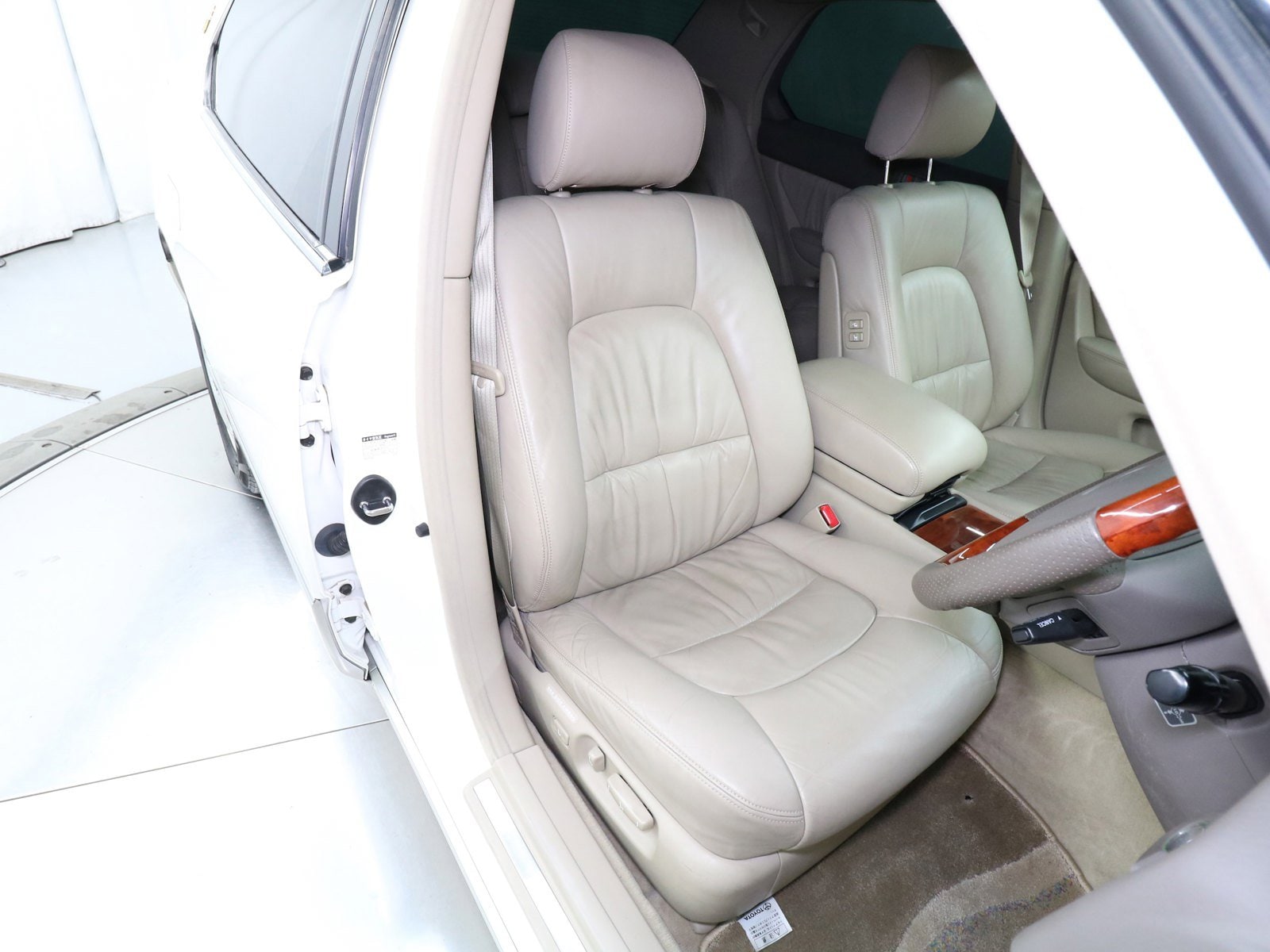 1998 Toyota Celsior 15