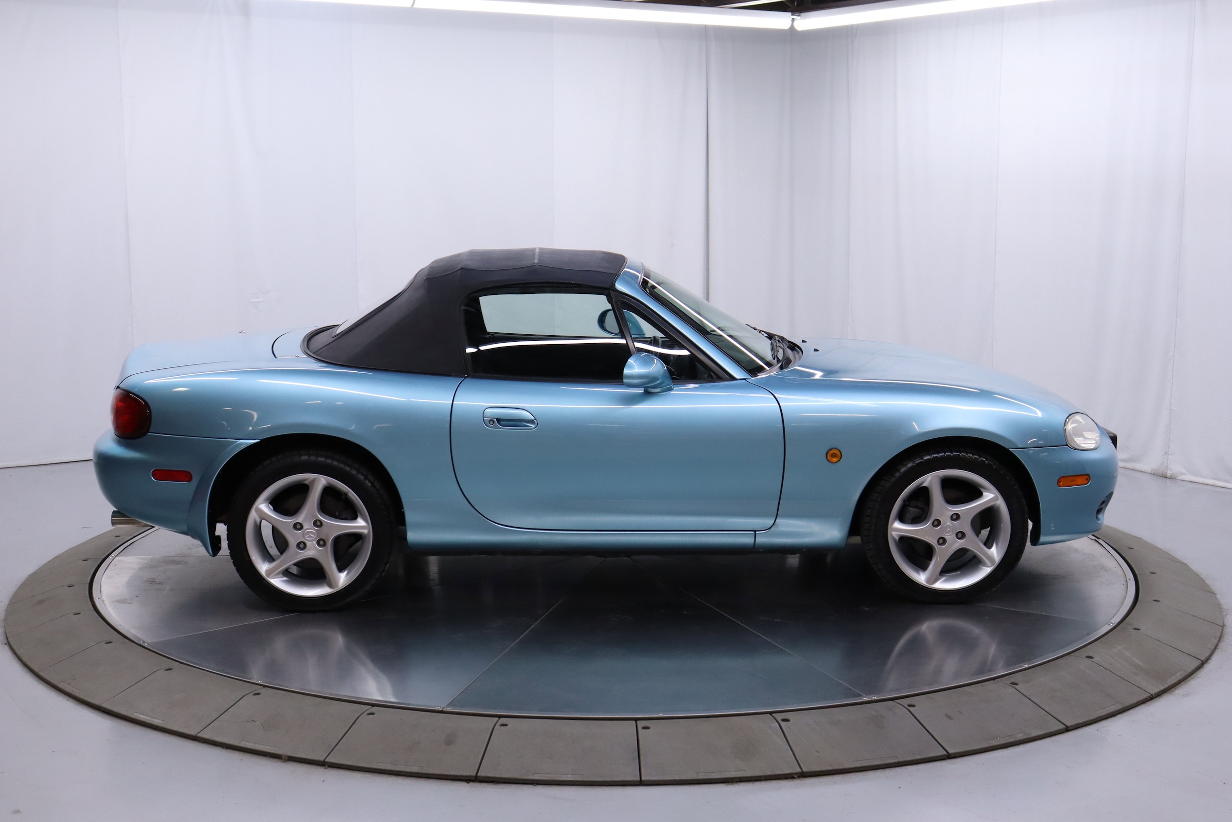 2000 Mazda Roadster 8