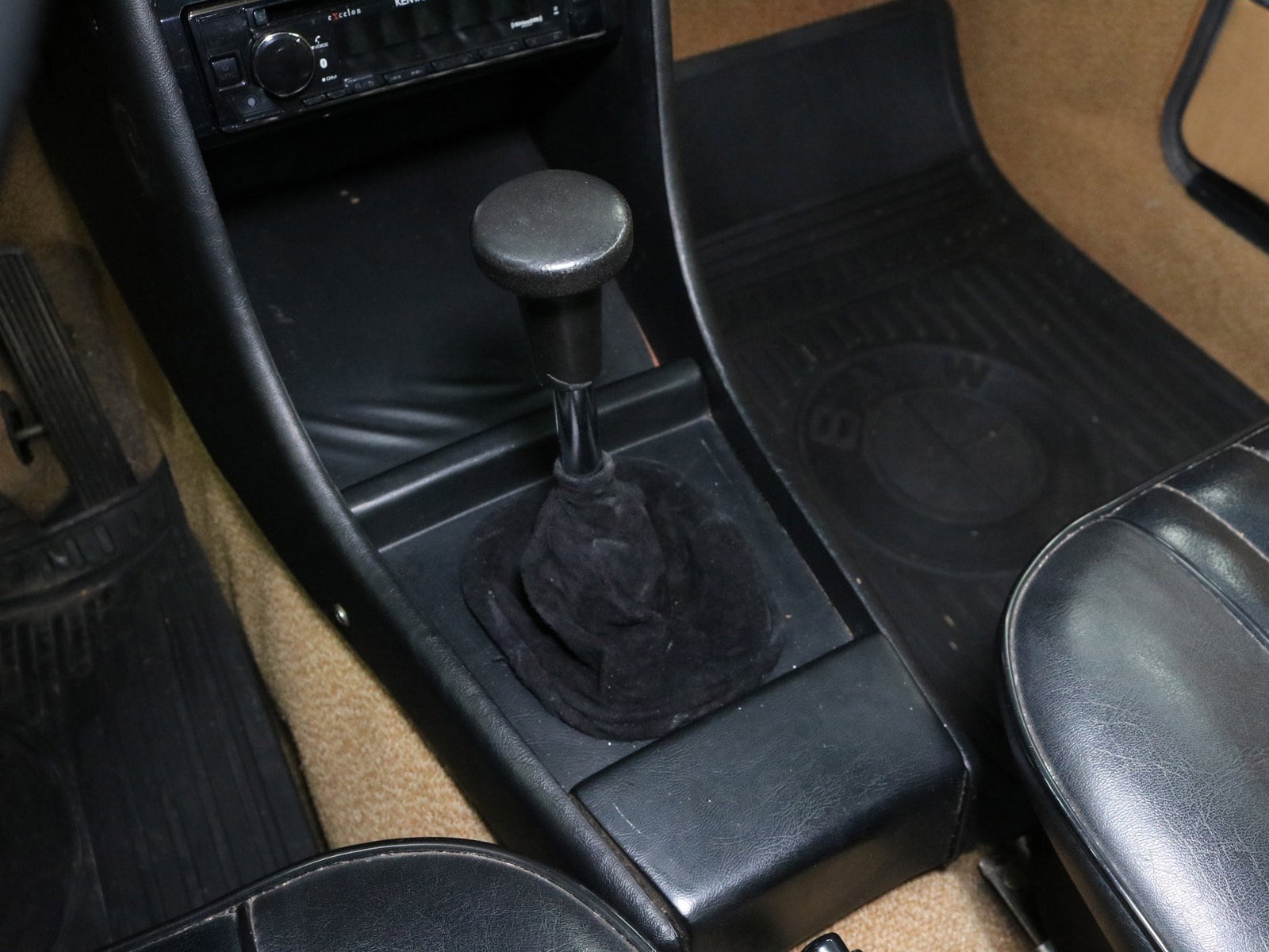 1974 BMW 2002 13