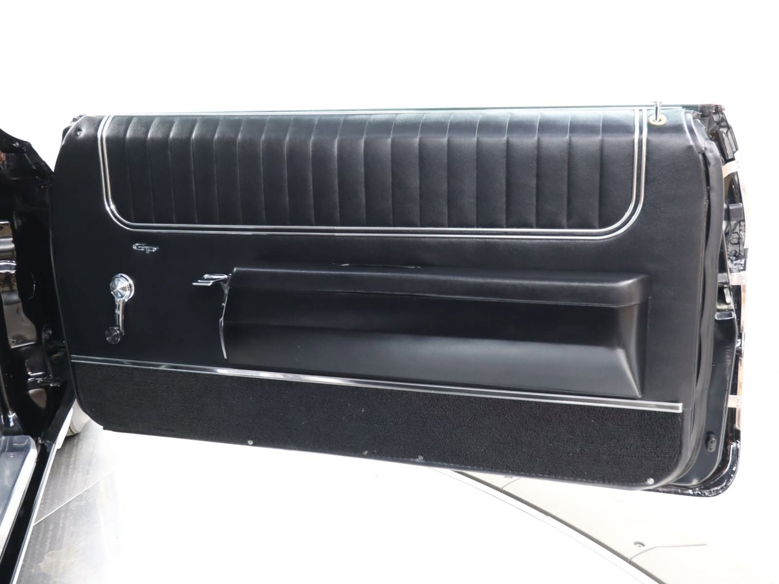 1967 Pontiac Grand Prix 21