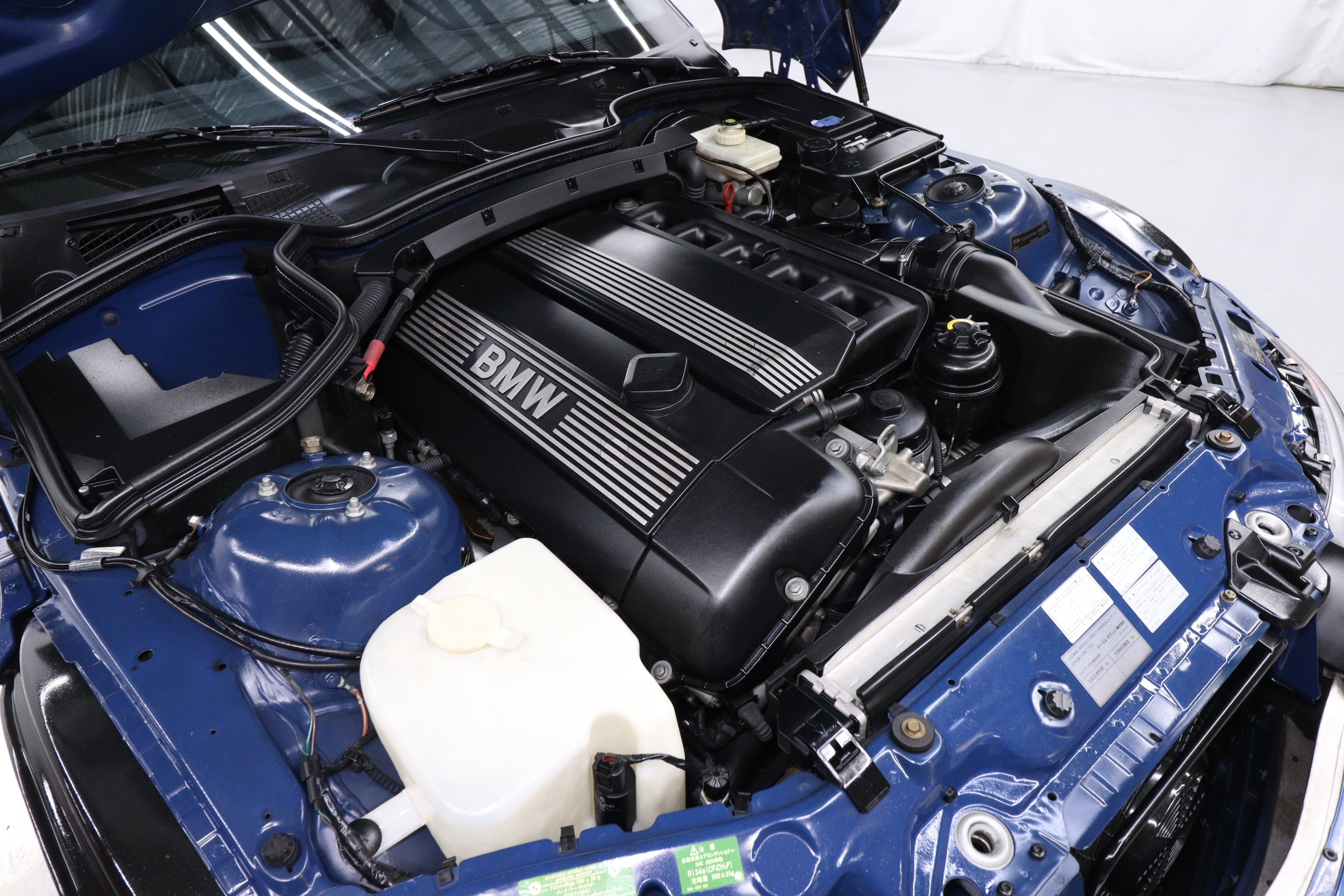 1999 BMW Z3 38