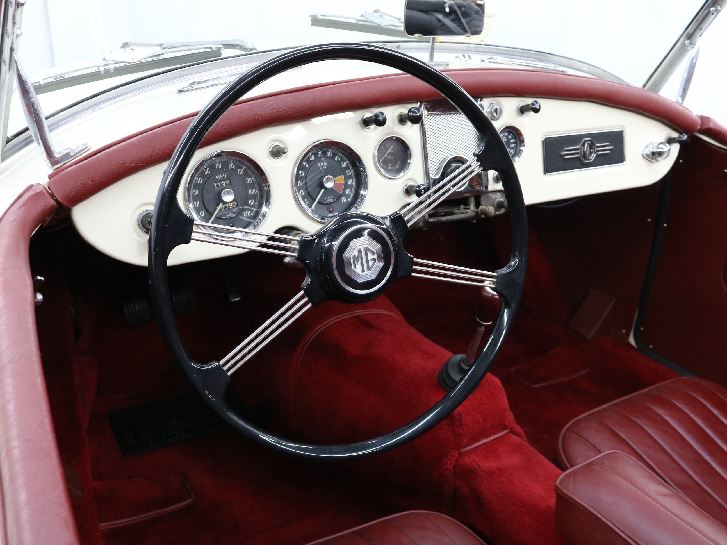 1961 MG Roadster 12