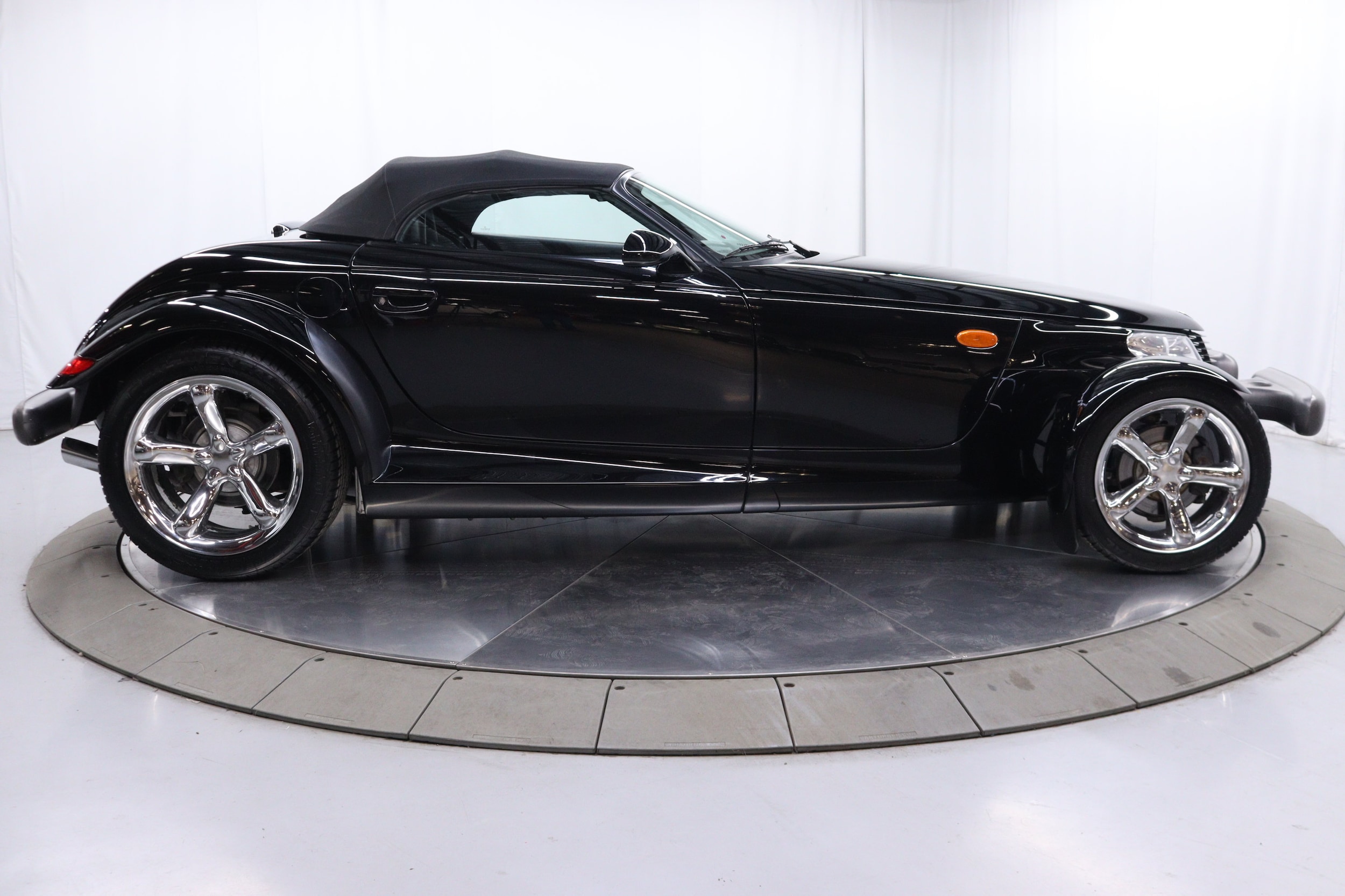 1999 Plymouth Prowler 16