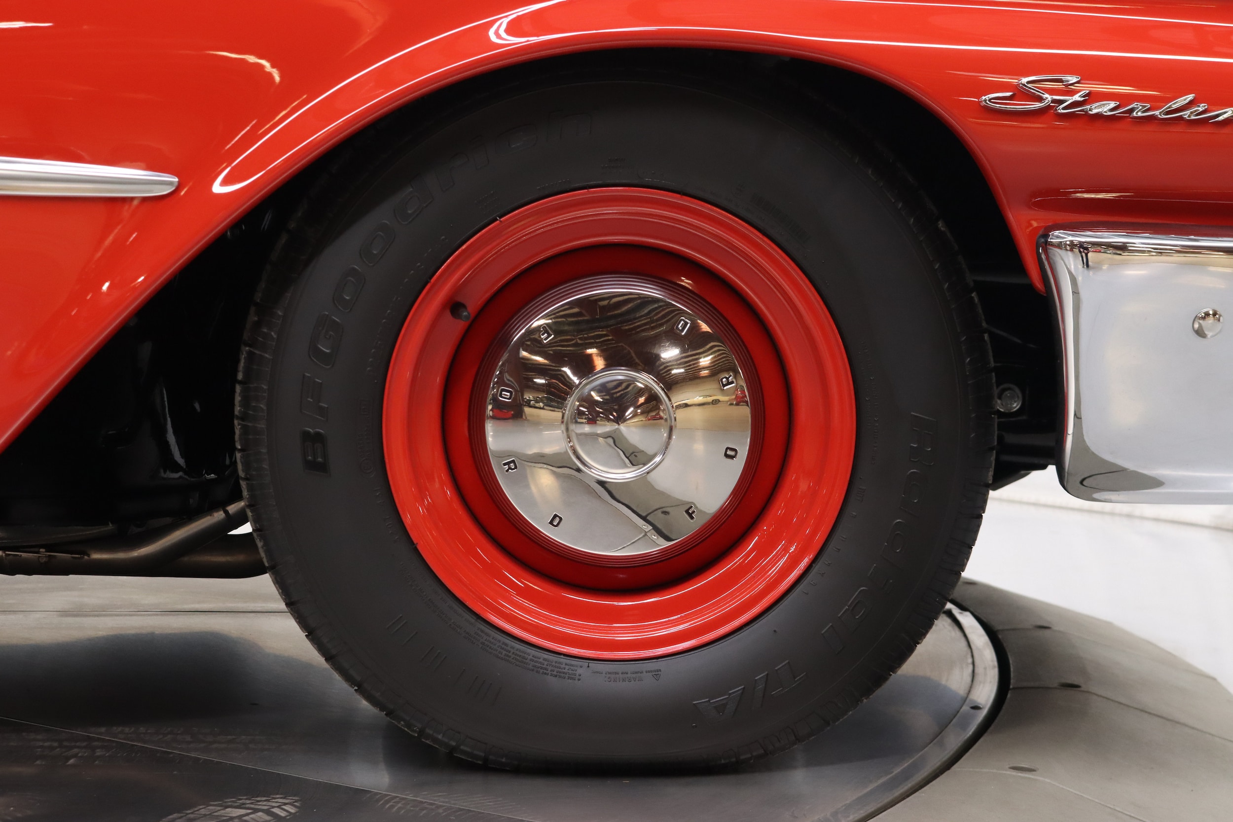 1961 Ford Galaxie 17