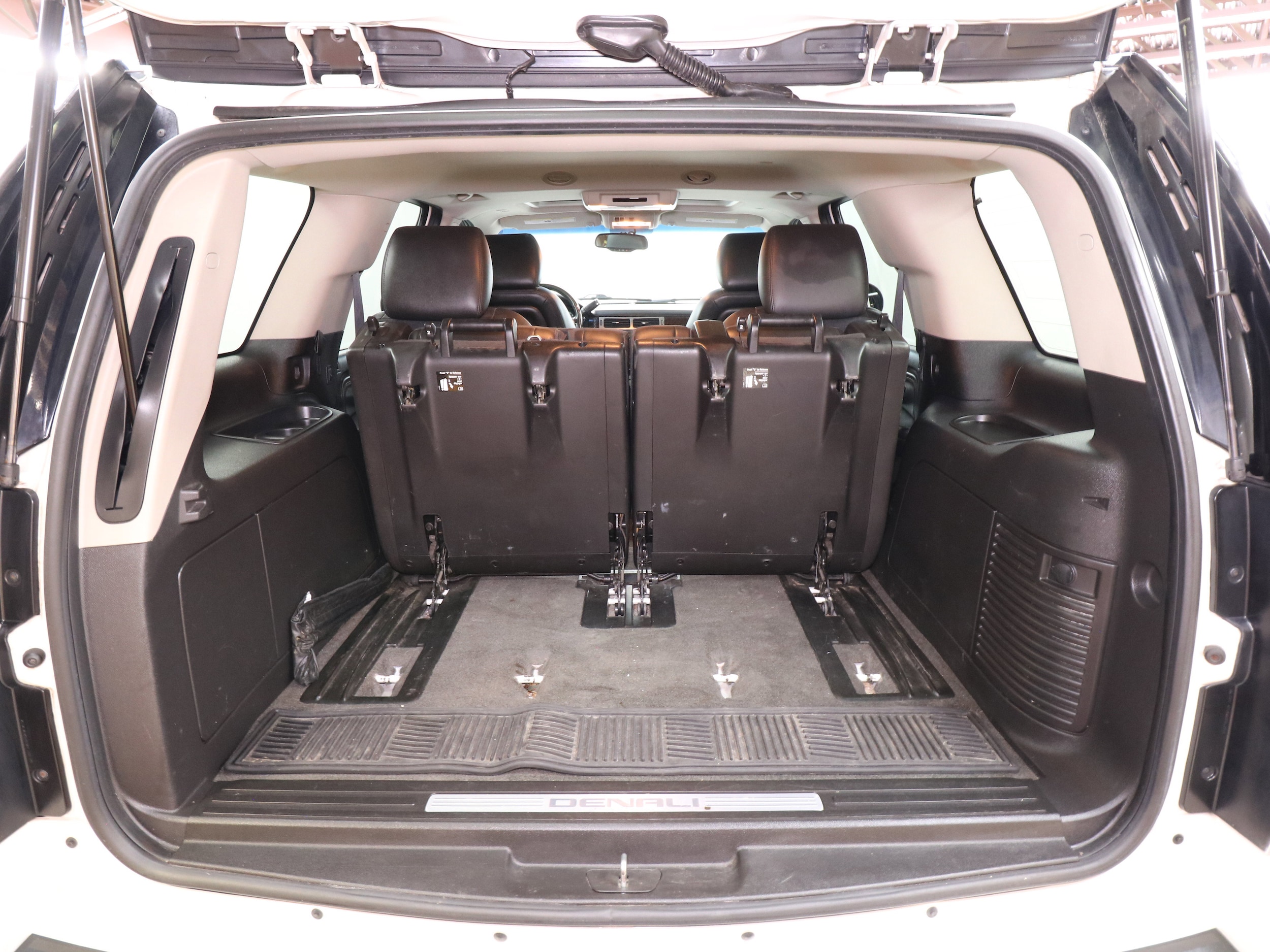 2013 GMC Yukon 29