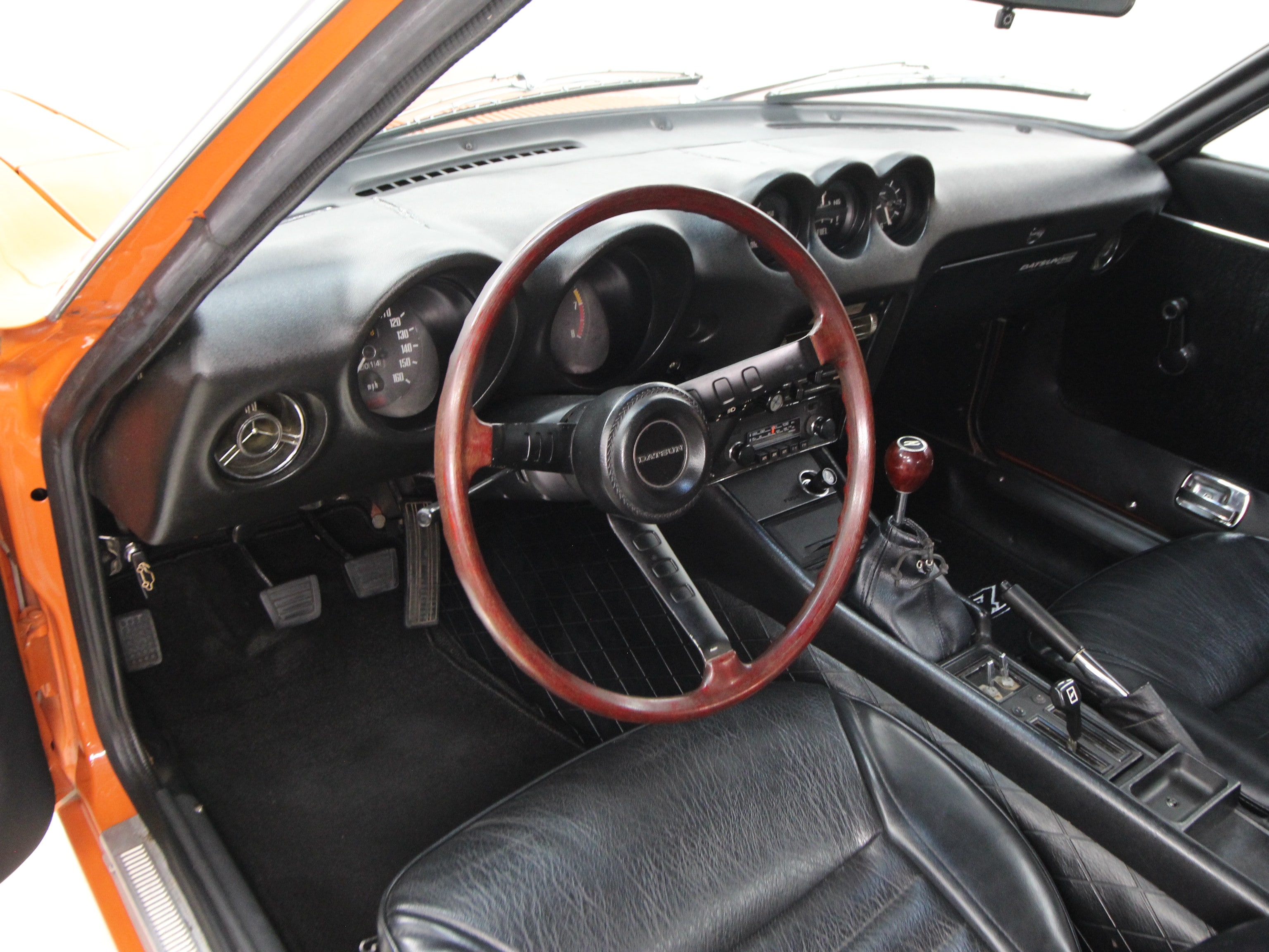 1970 Datsun 240Z 9