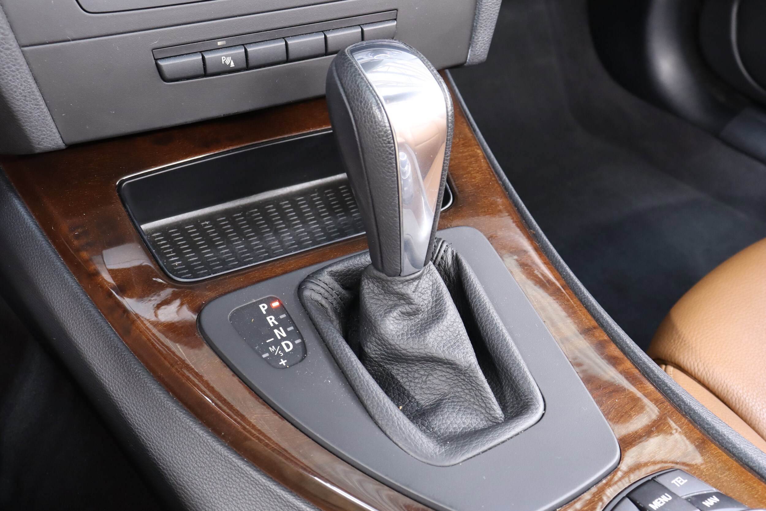 2011 BMW 3 Series 23