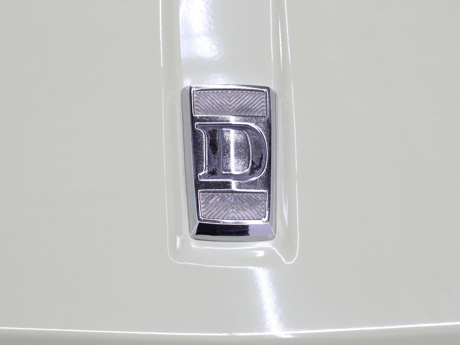 1971 Datsun 1600 38