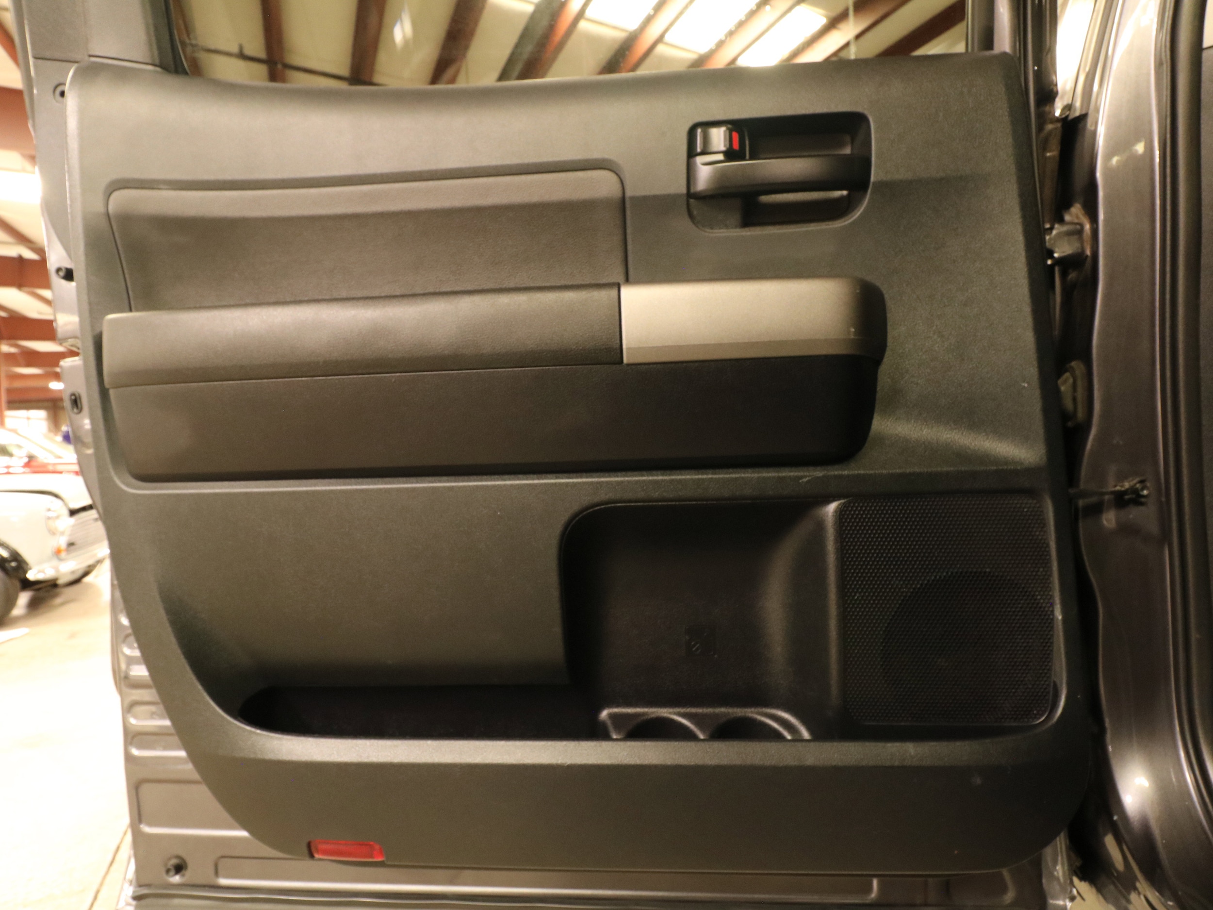 2012 Toyota Tundra 4WD Truck 23