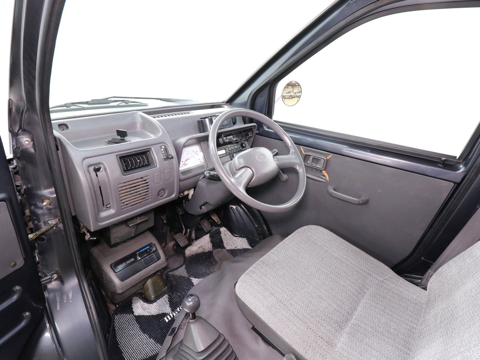 1996 Daihatsu Midget II 17