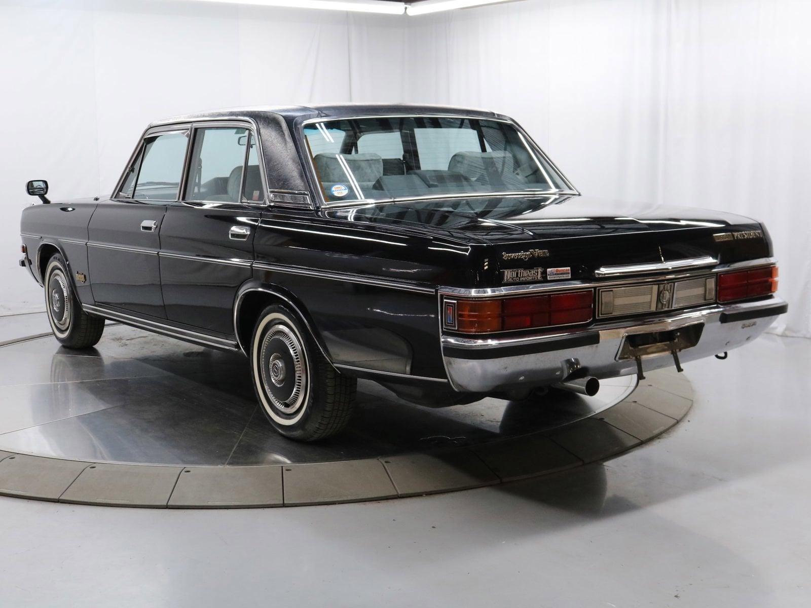 1988 Nissan President 5