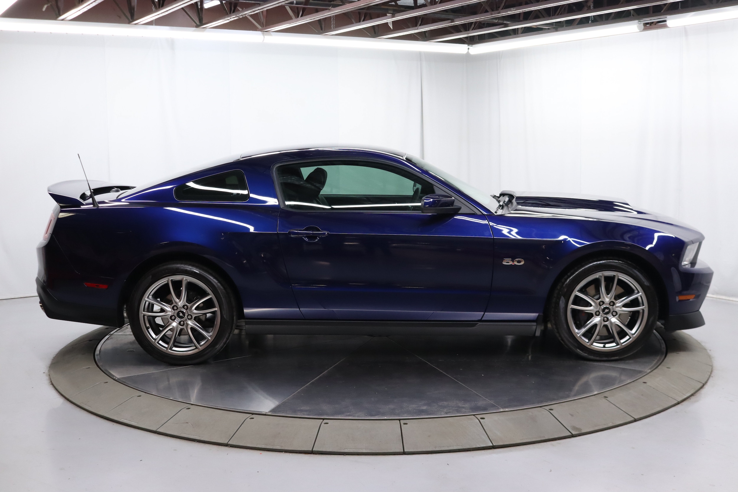 2011 Ford Mustang 8