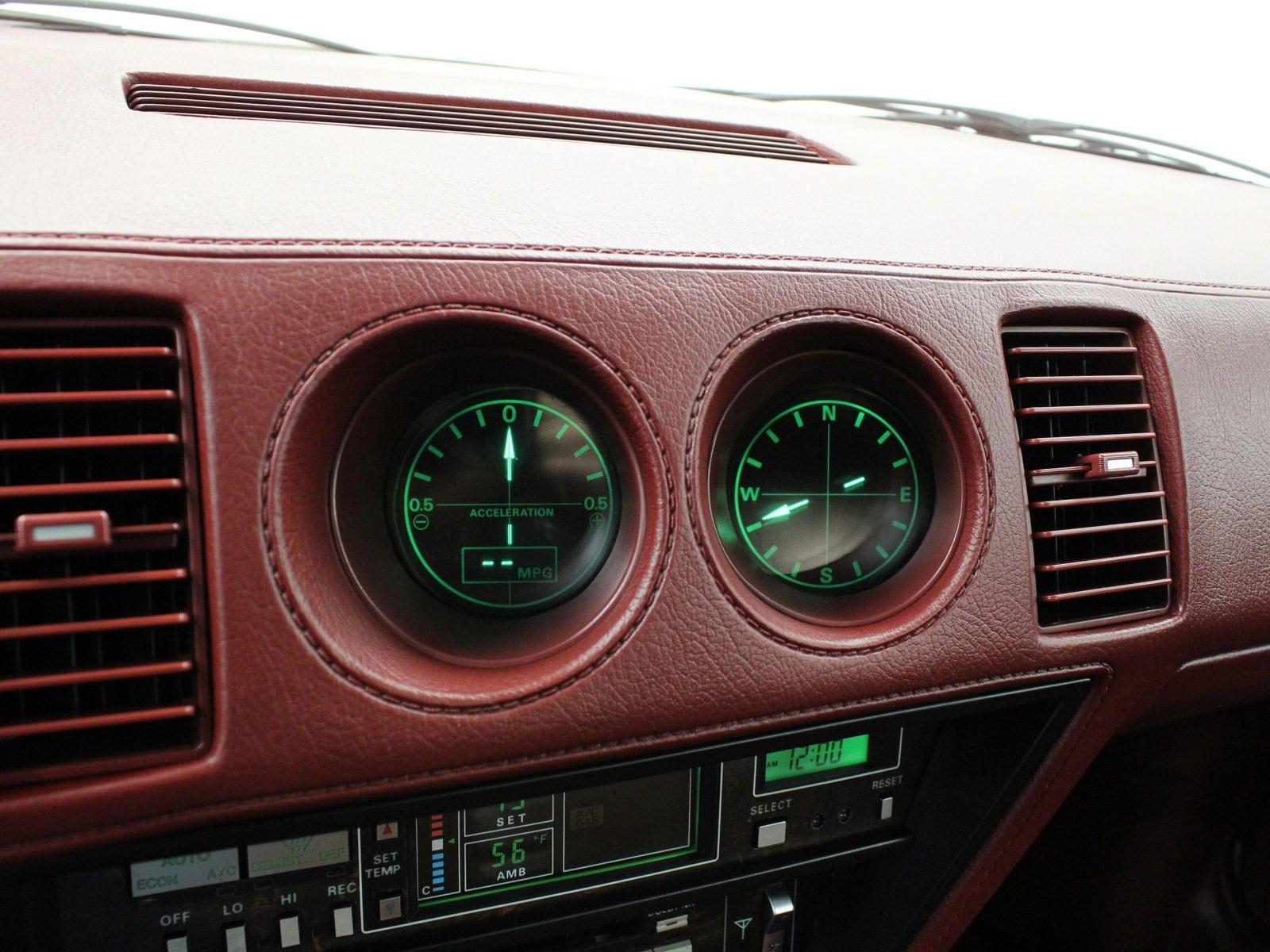 1985 Nissan 300ZX 12