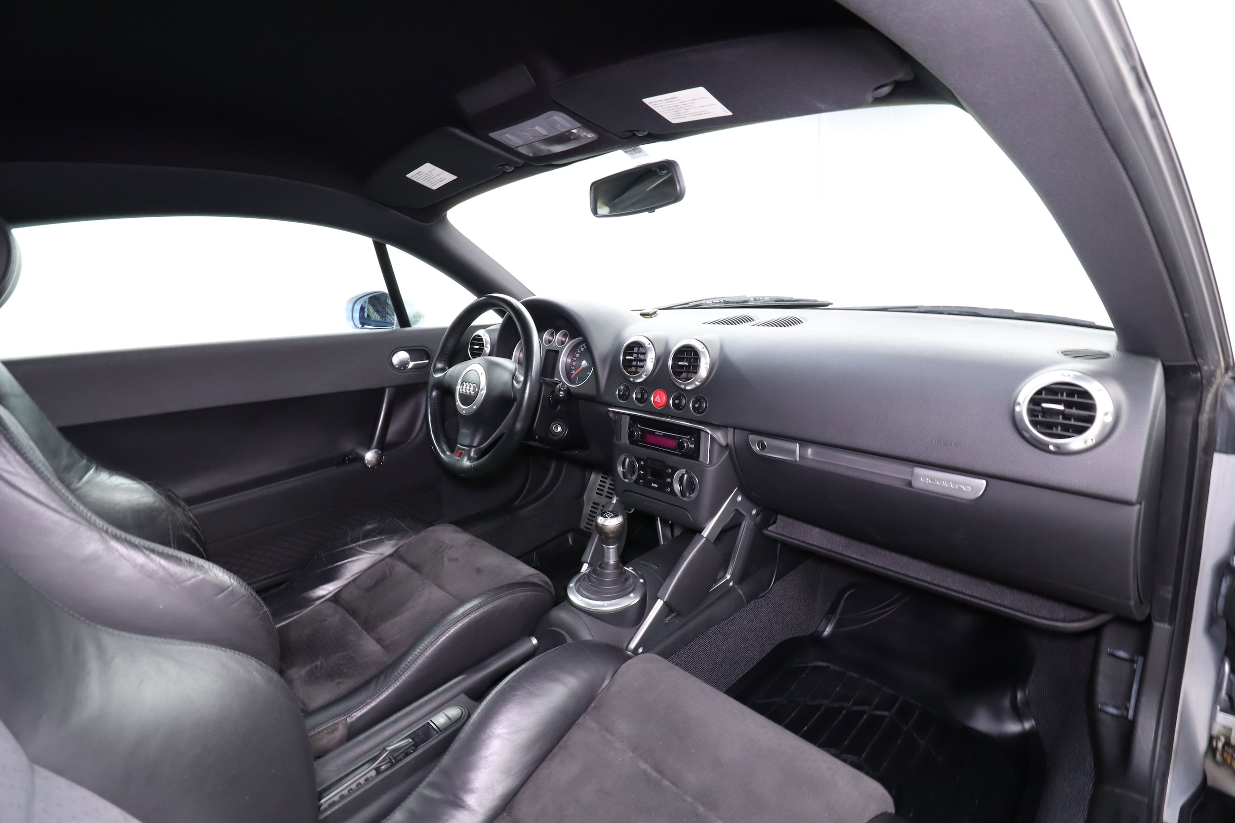 2000 Audi TT 18