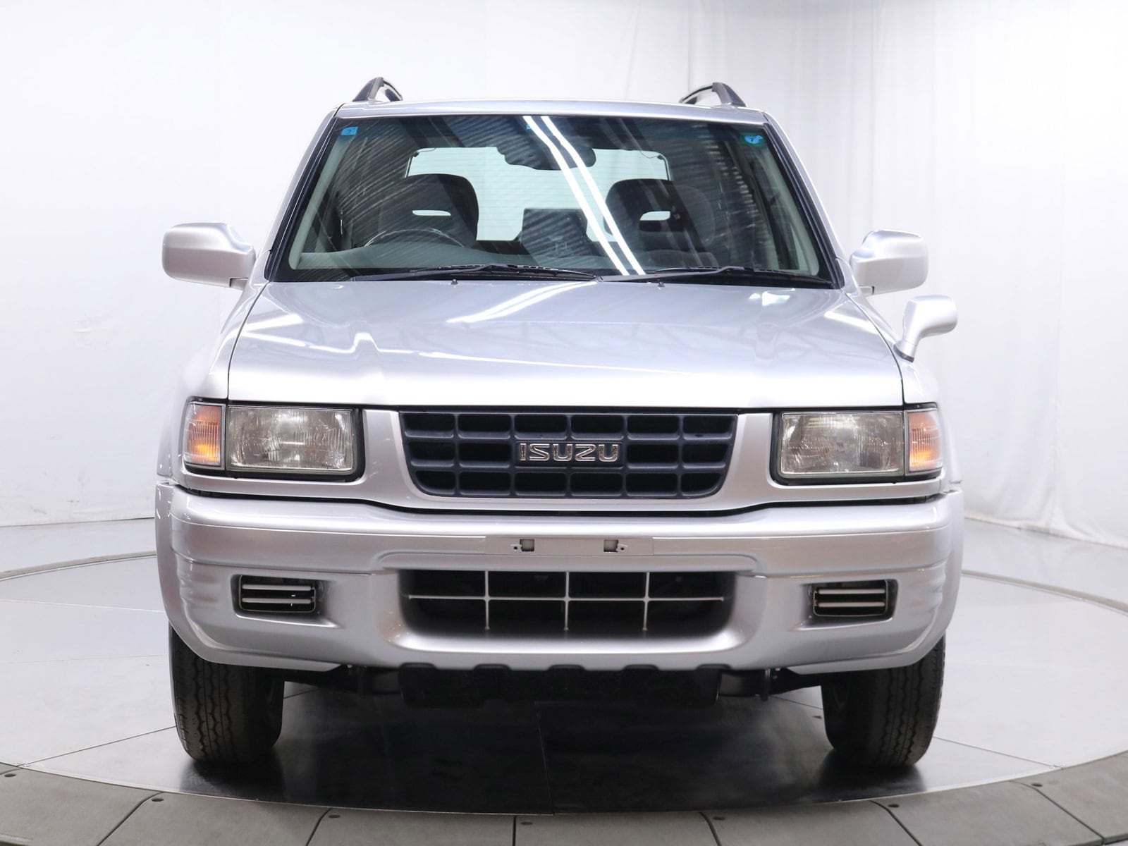 1998 Isuzu Wizard 3
