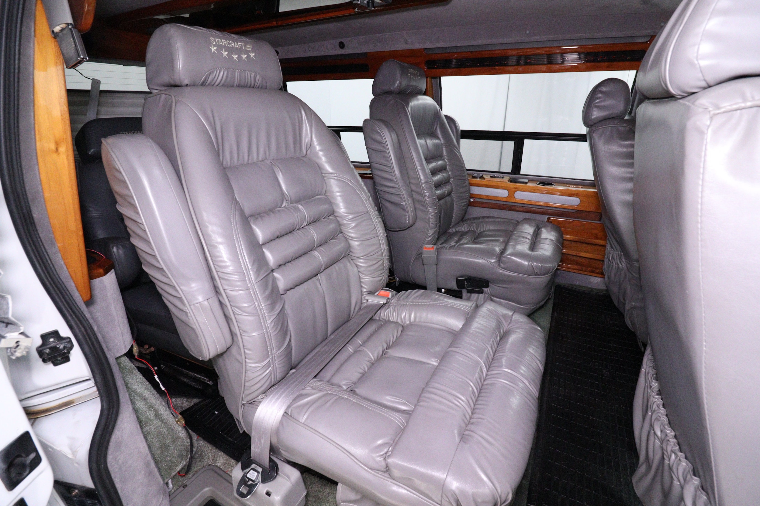 2001 Chevrolet Astro Cargo Van 21