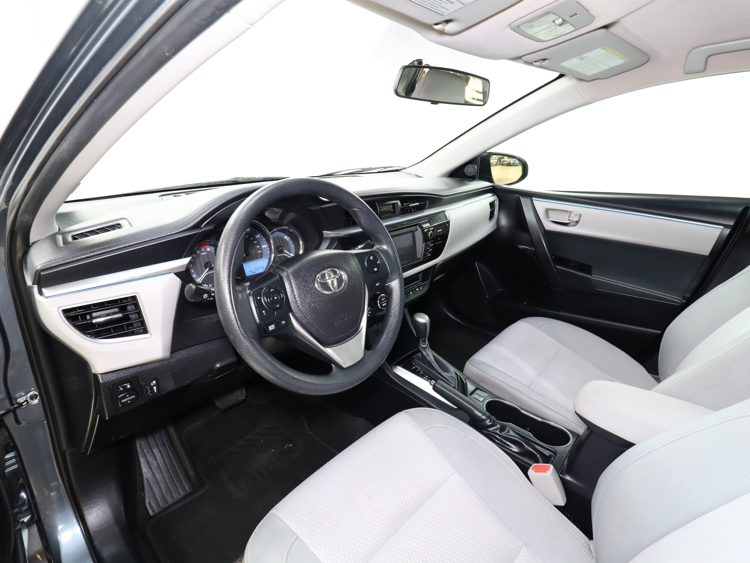 2014 Toyota Corolla 9