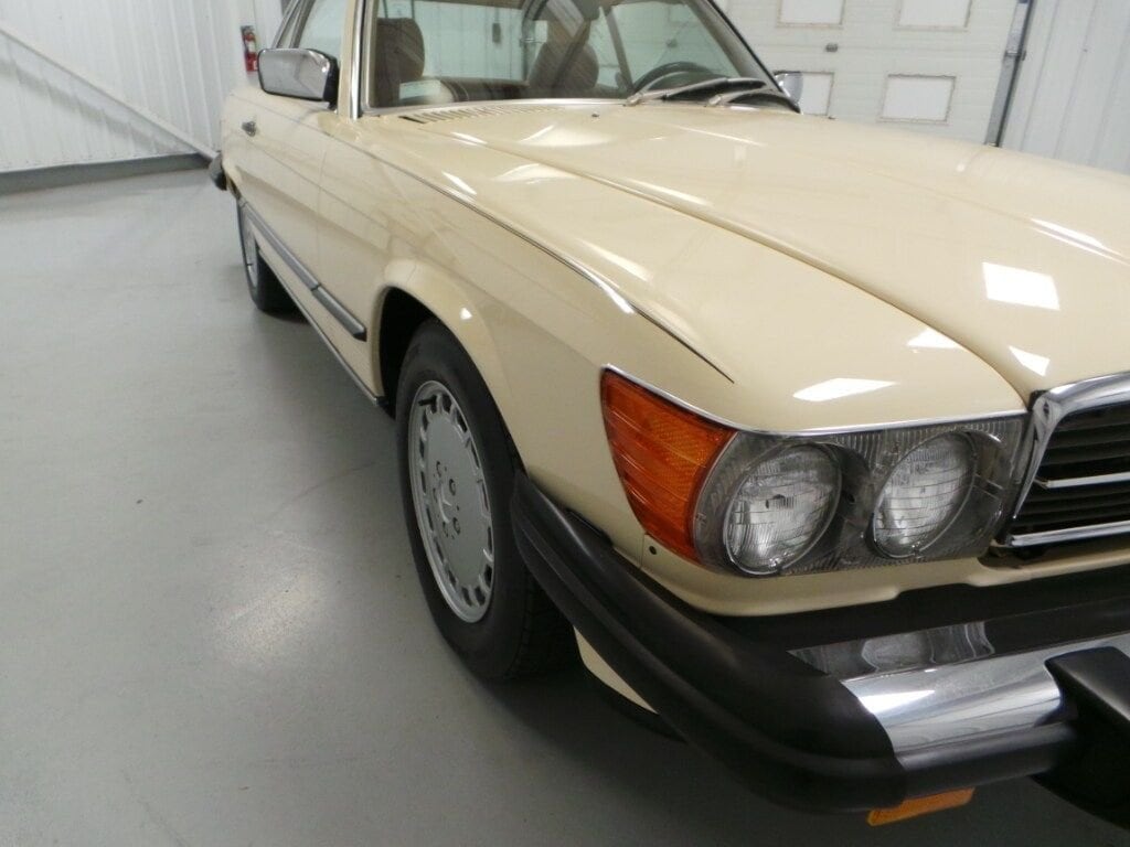1987 Mercedes-Benz 560 30