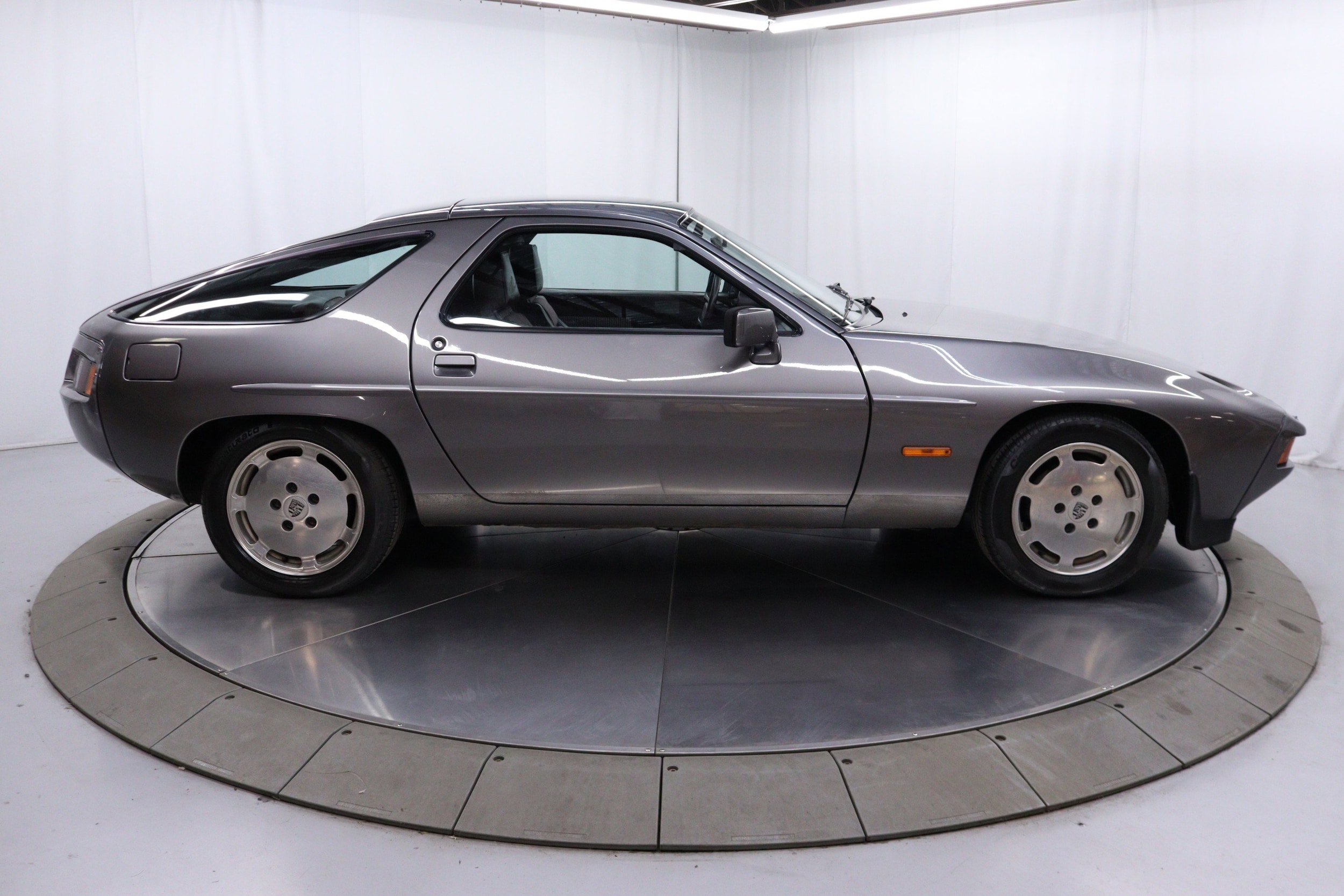 1982 Porsche 928 8