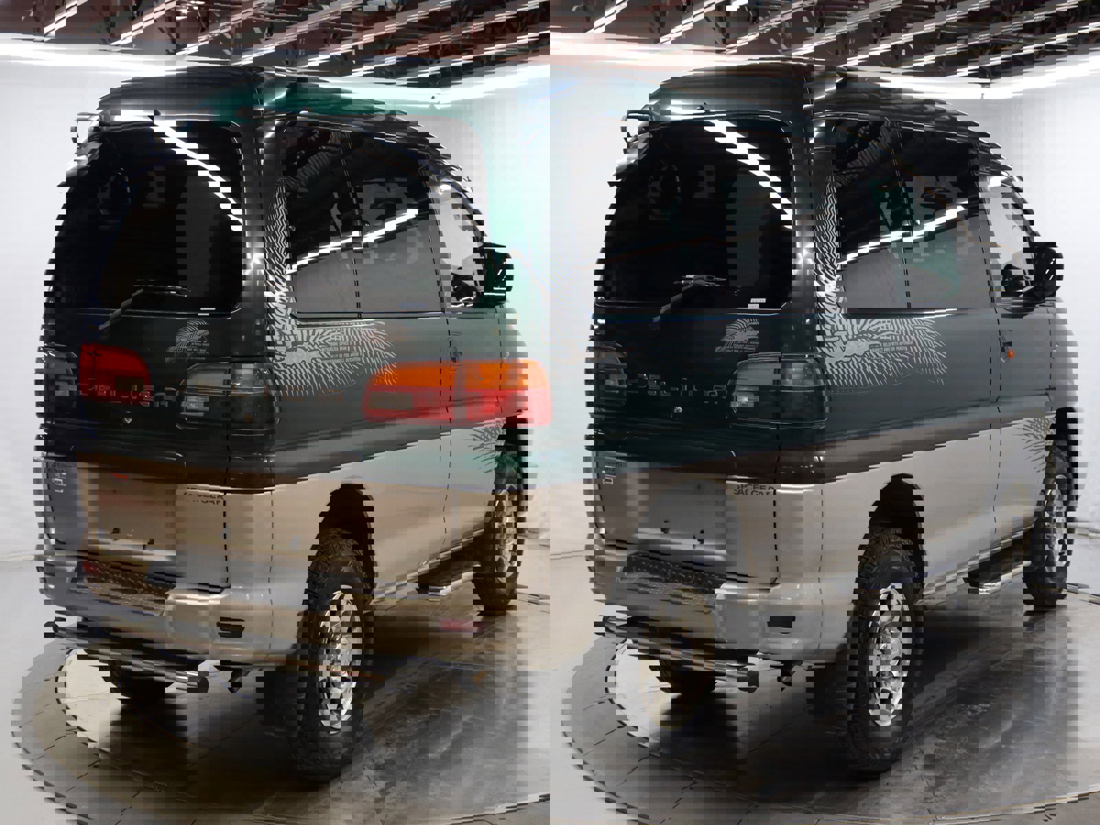 1998 Mitsubishi Delica 6