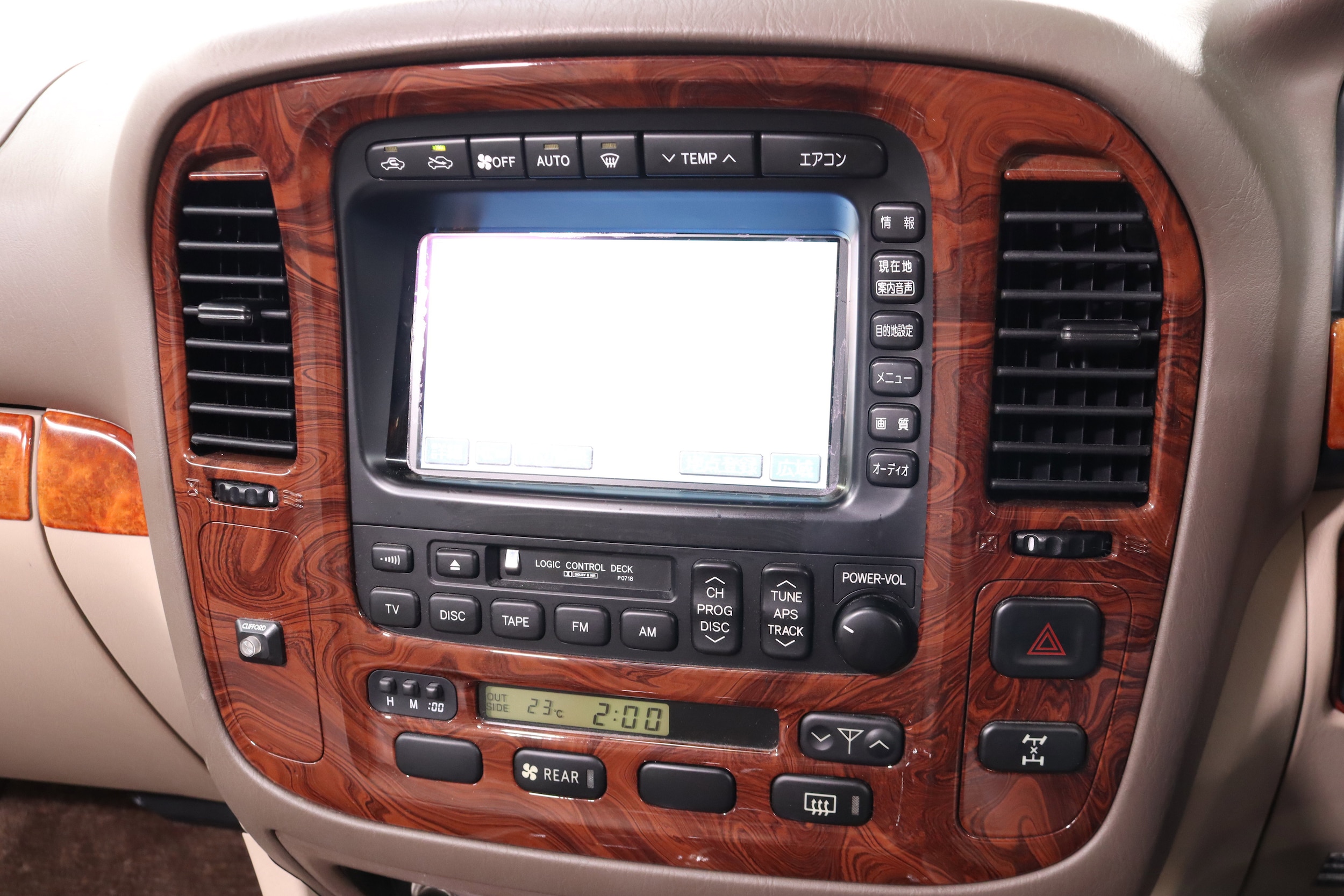 2000 Toyota Land Cruiser 14