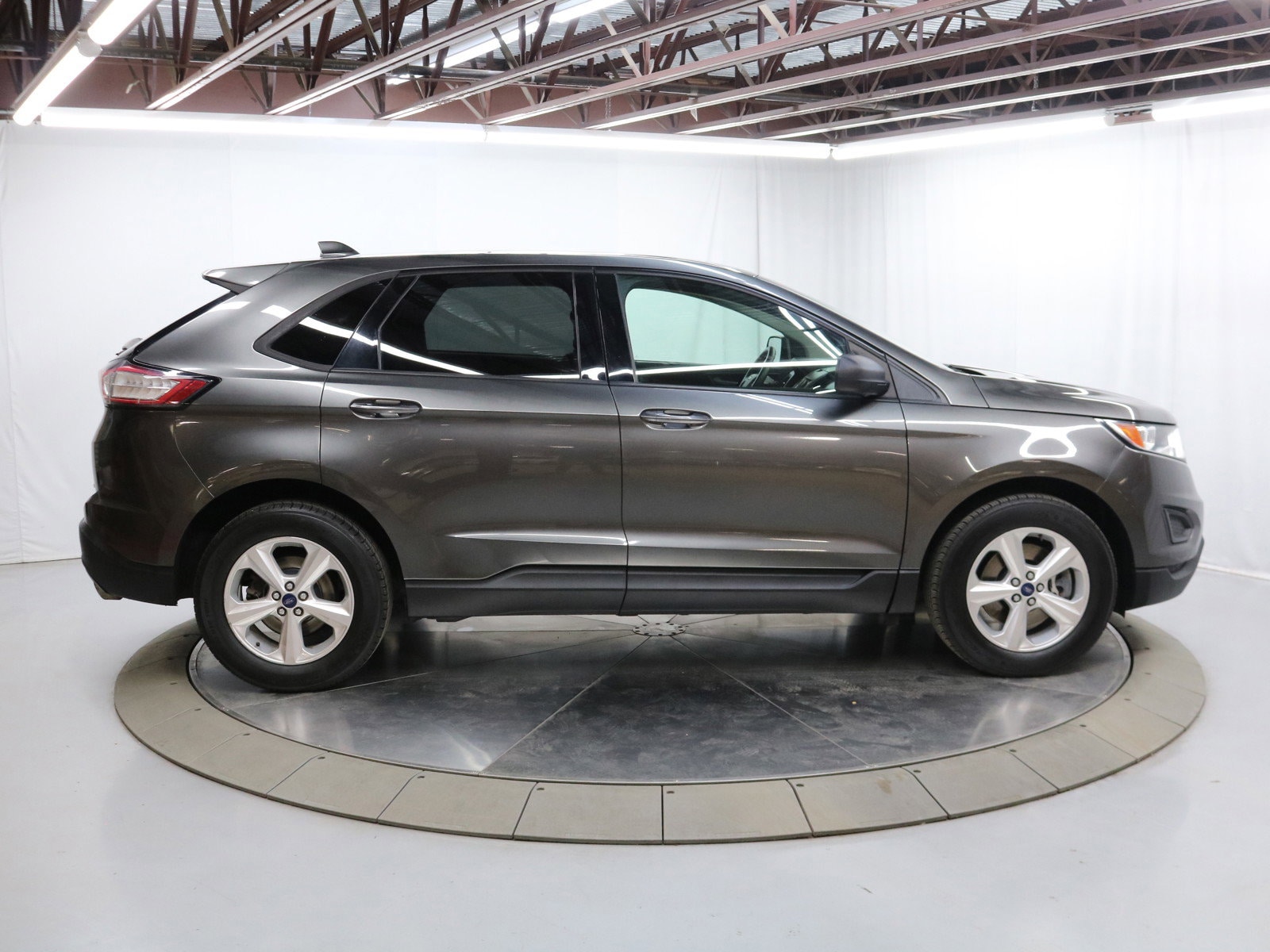 2017 Ford Edge 8