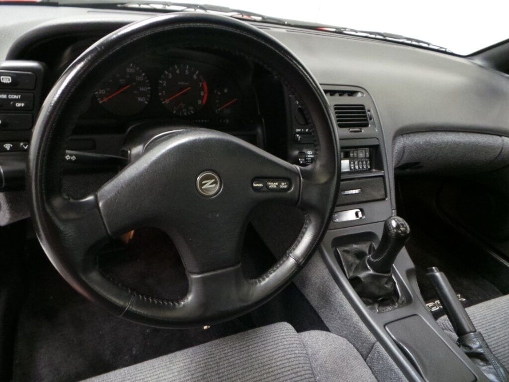 1990 Nissan 300ZX 13