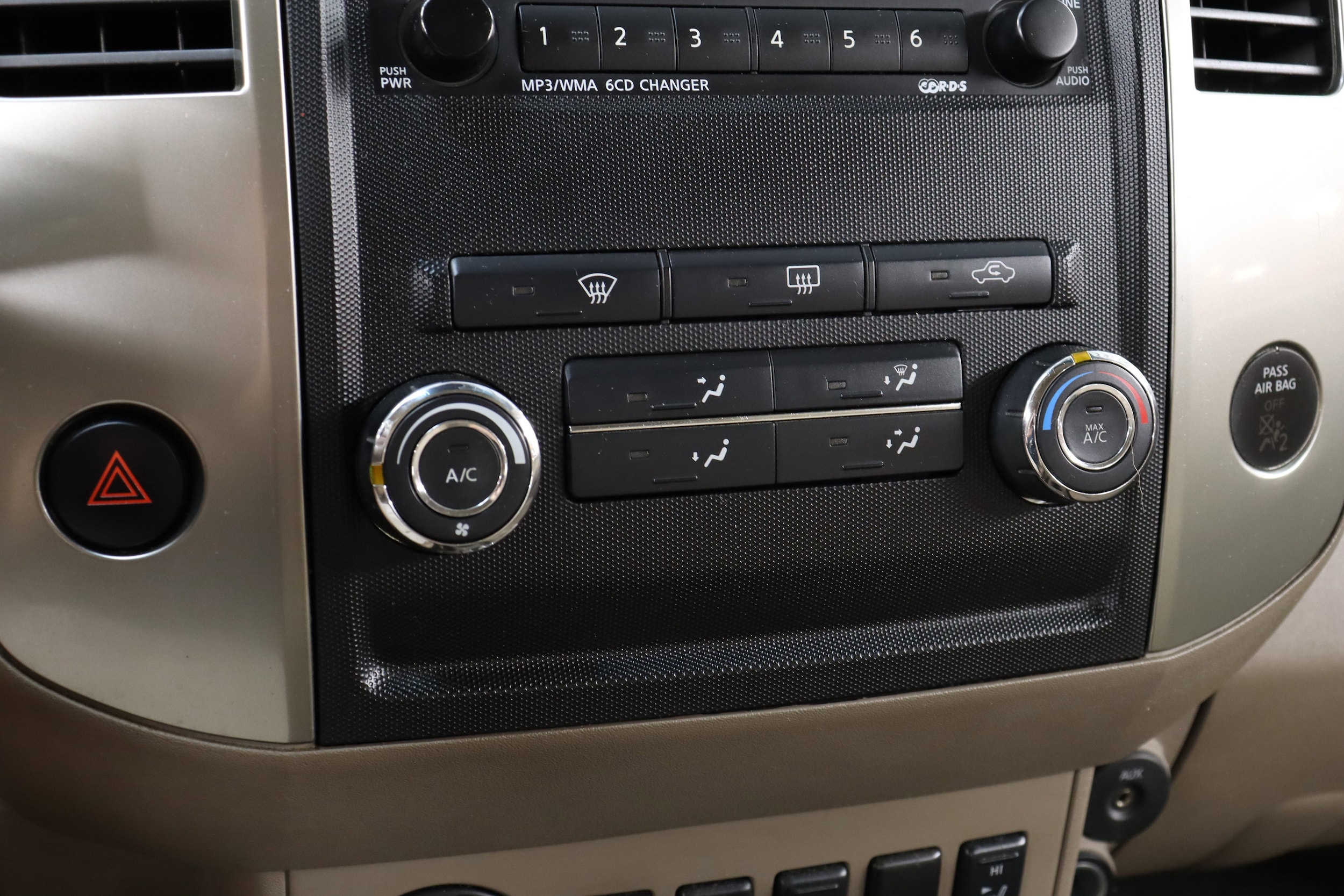 2011 Nissan Frontier 14
