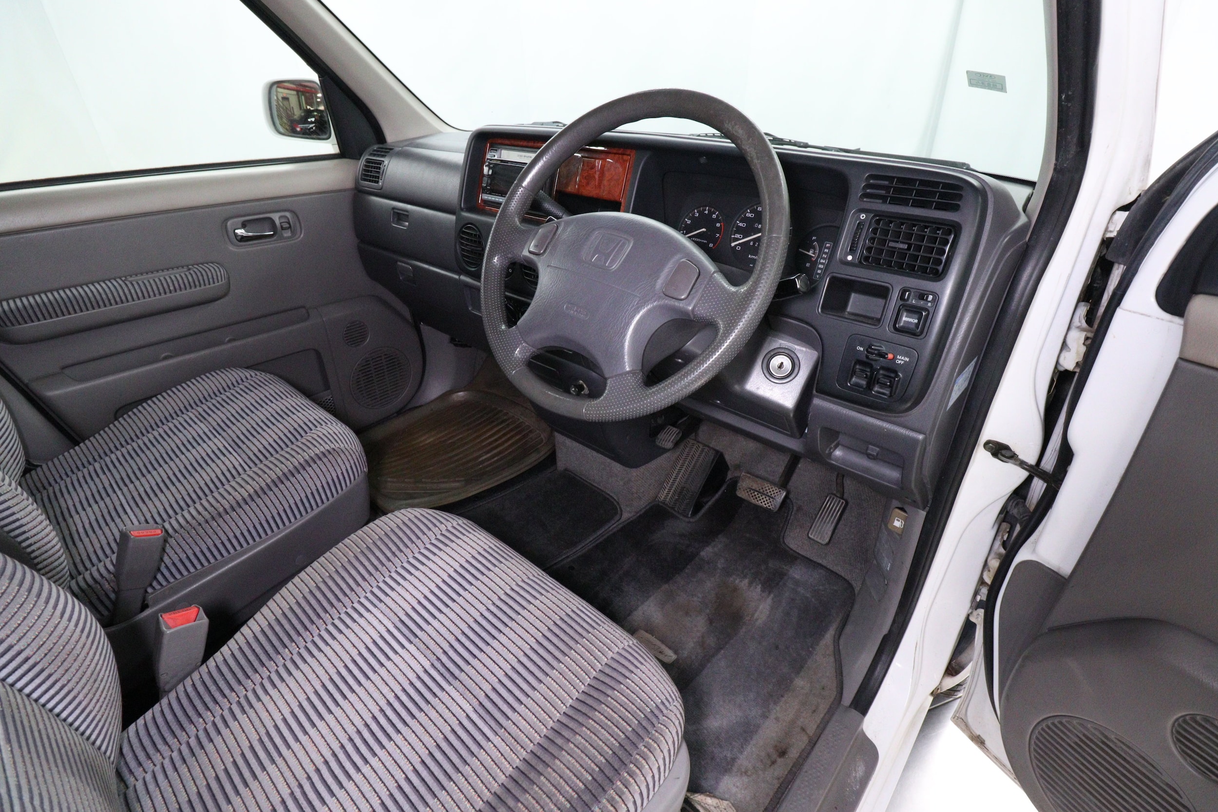 1997 Honda Stepwgn 9