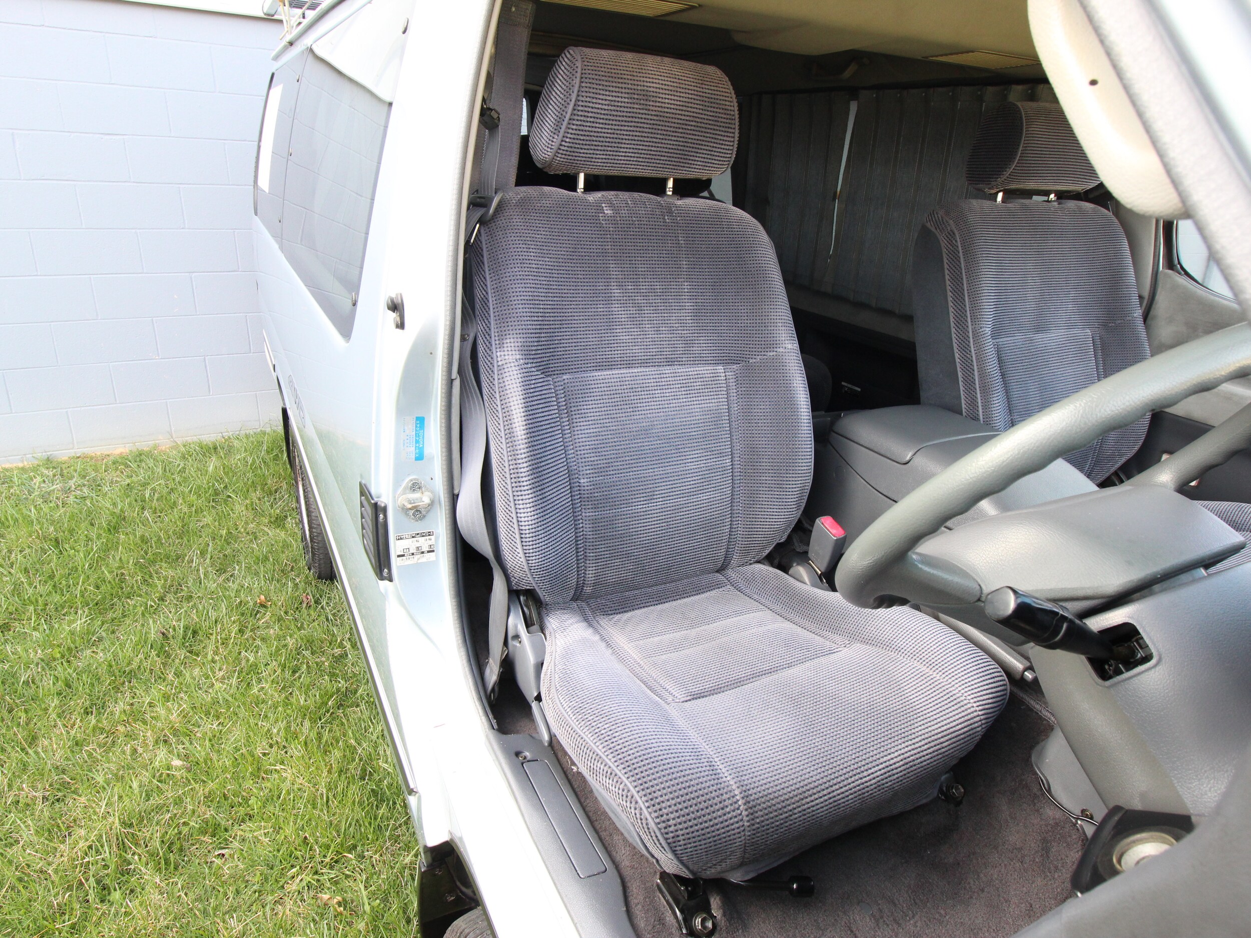 1991 Toyota Hiace 15