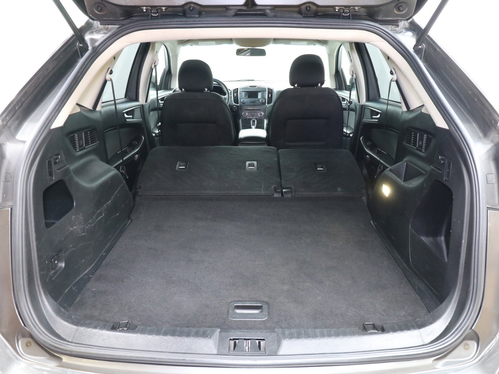 2017 Ford Edge 27