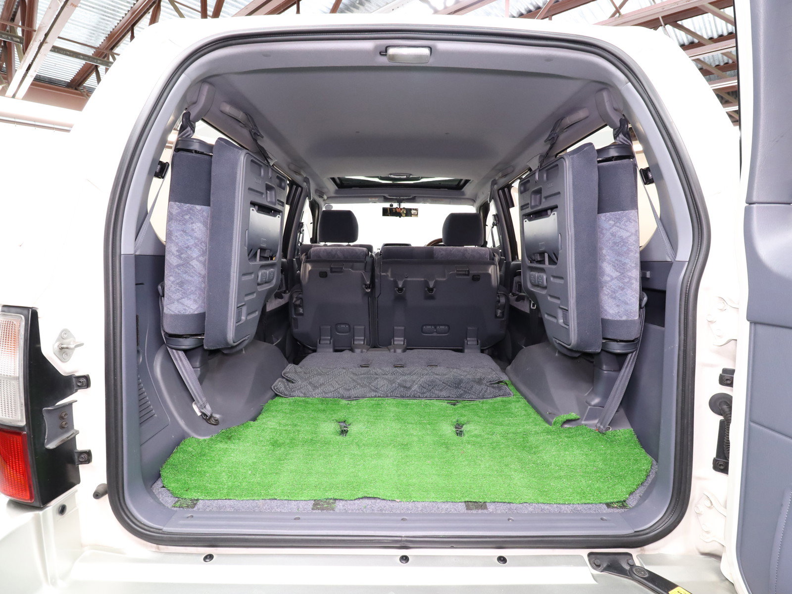 1999 Toyota Land Cruiser Prado 29