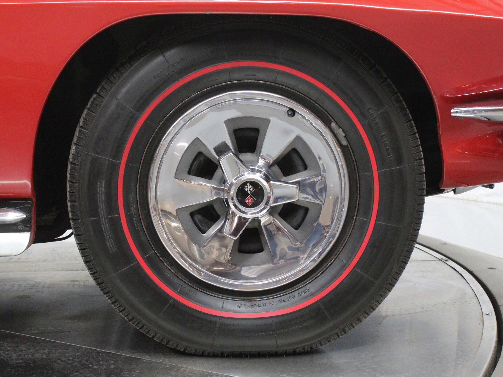 1965 Chevrolet Corvette 35