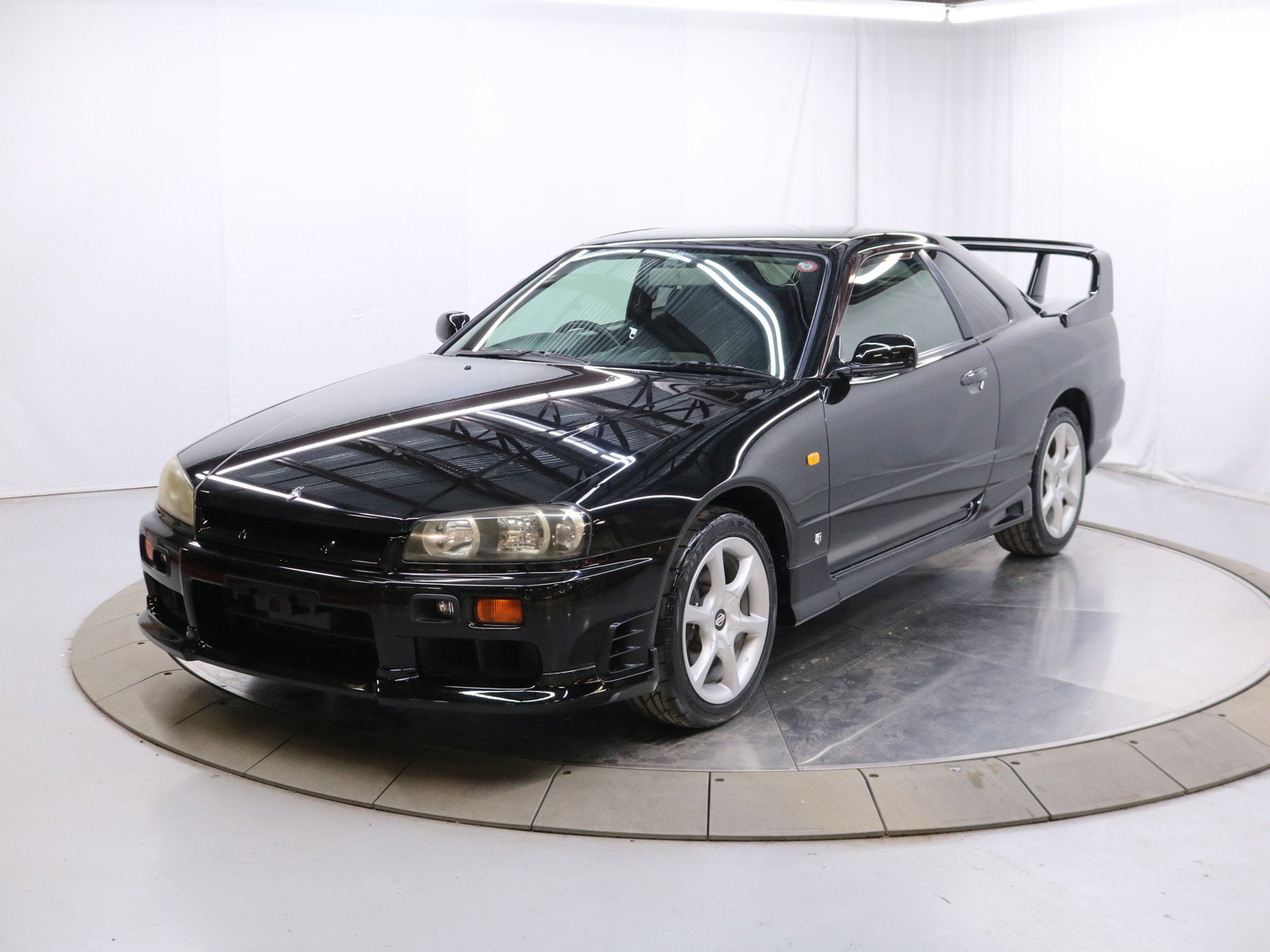 1999 Nissan Skyline 2