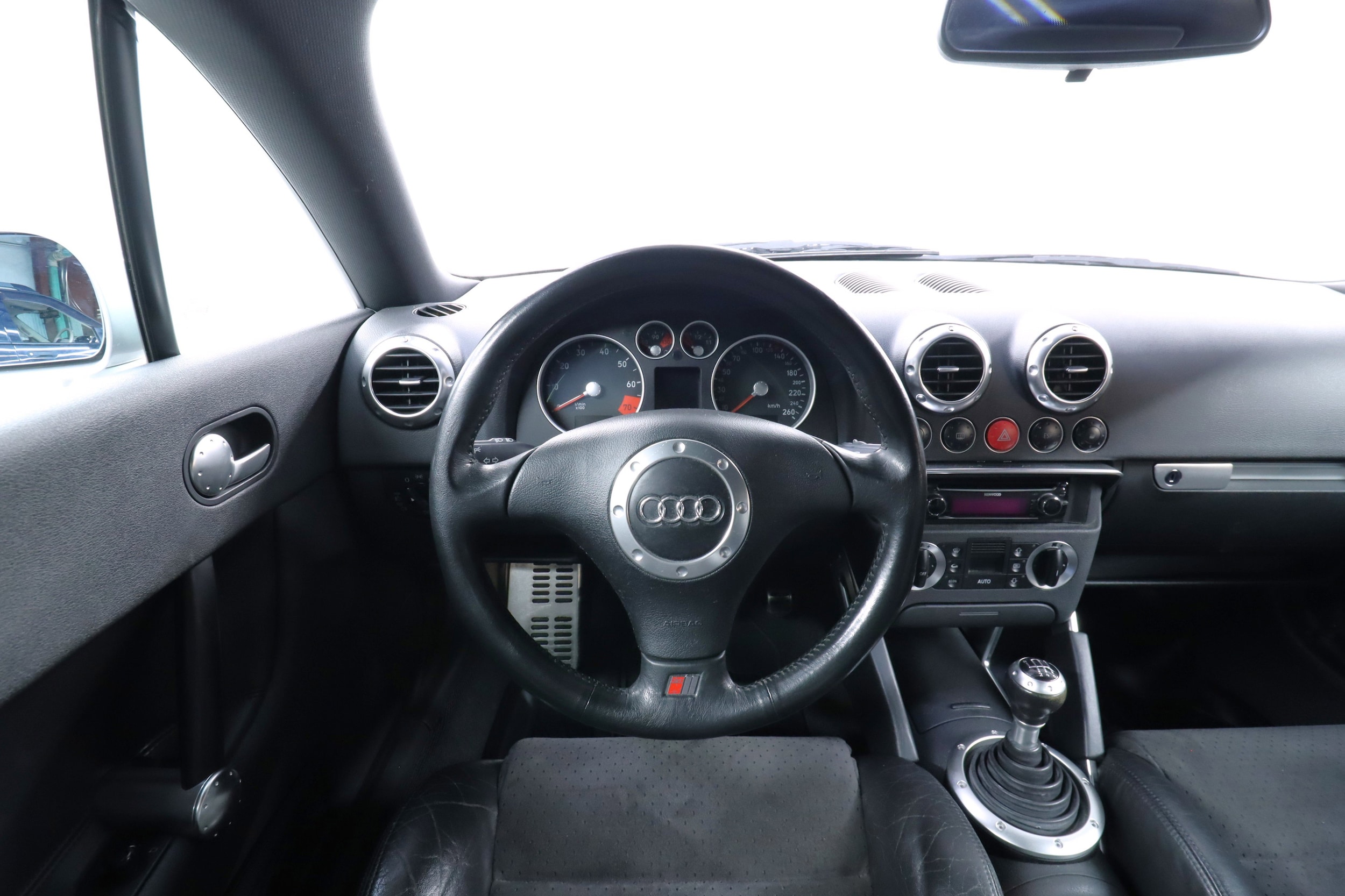 2000 Audi TT 12