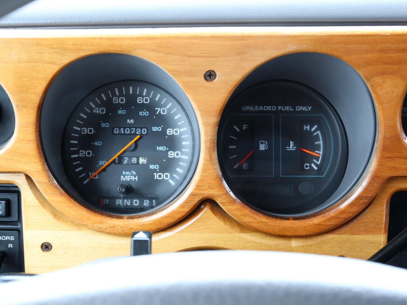 1996 Dodge Ram Van 11