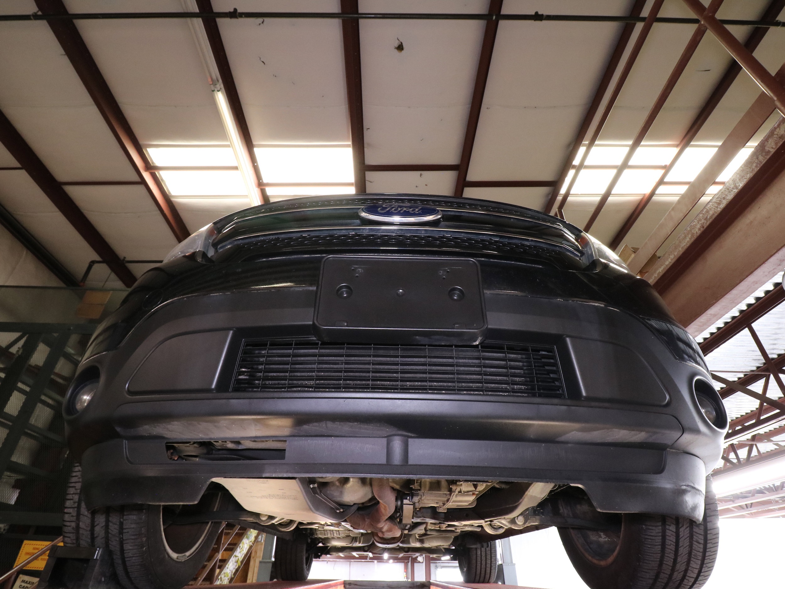2015 Ford Explorer 36