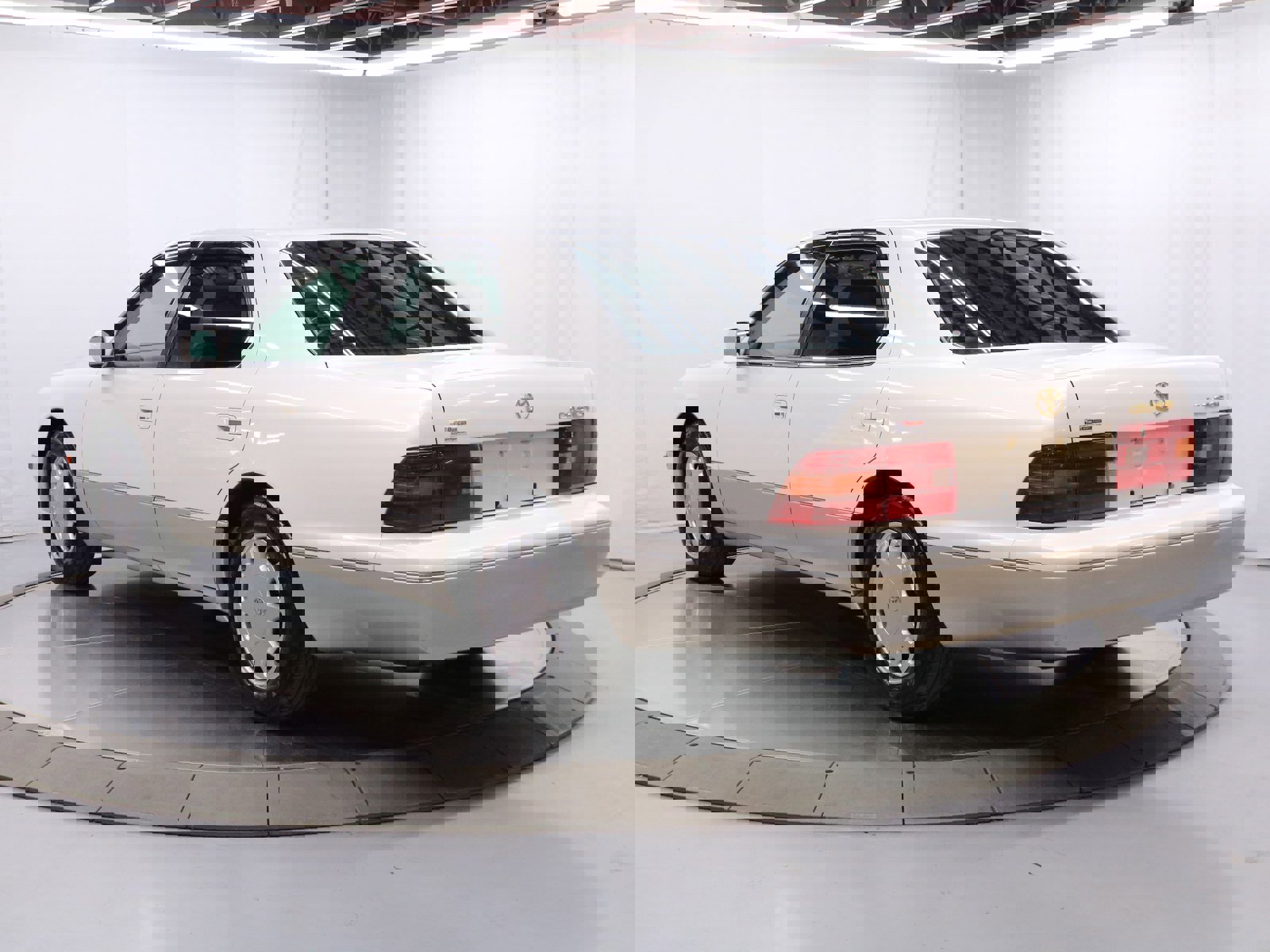 1997 Toyota Celsior 5