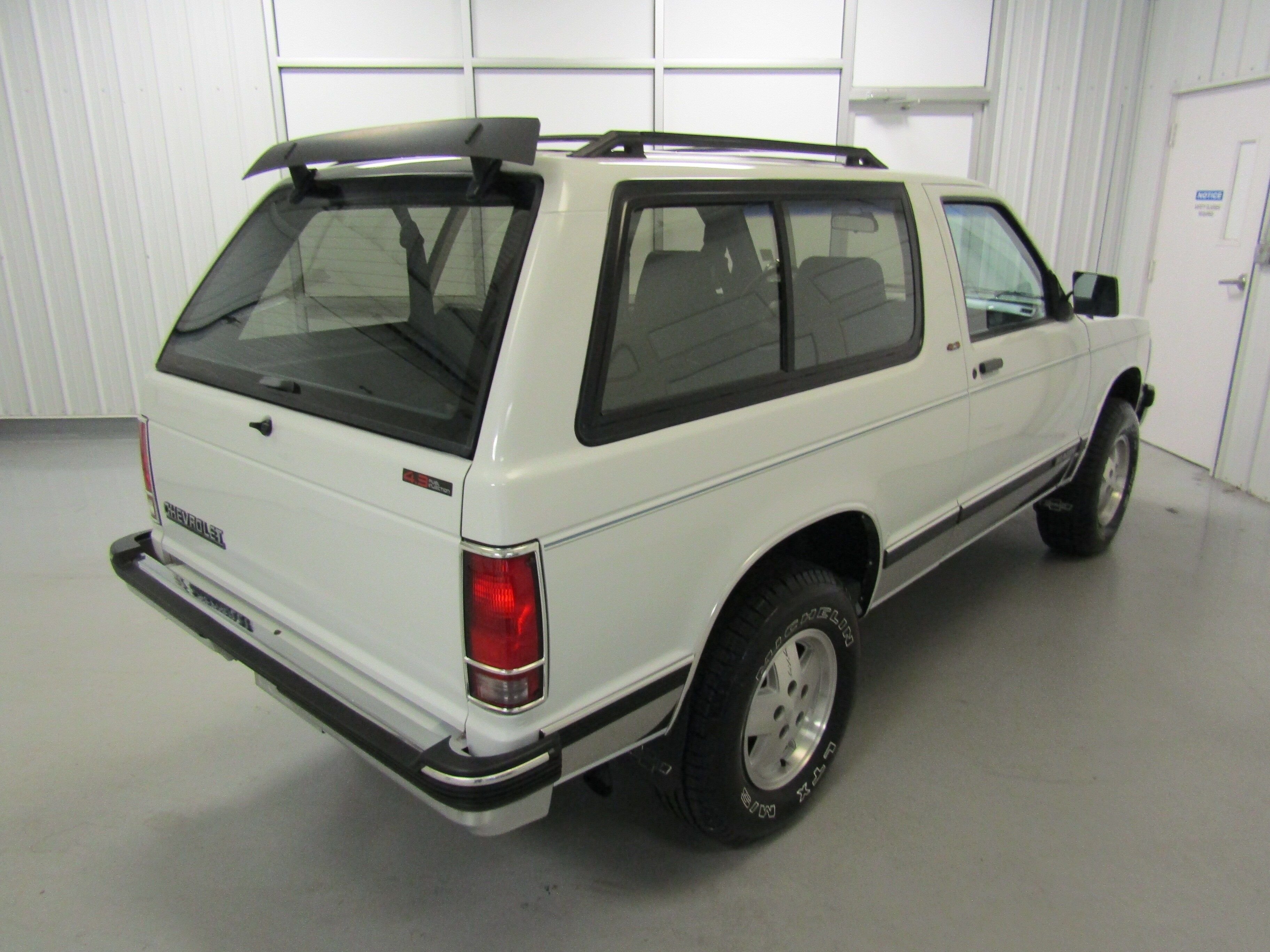 1990 Chevrolet S10 Blazer 8
