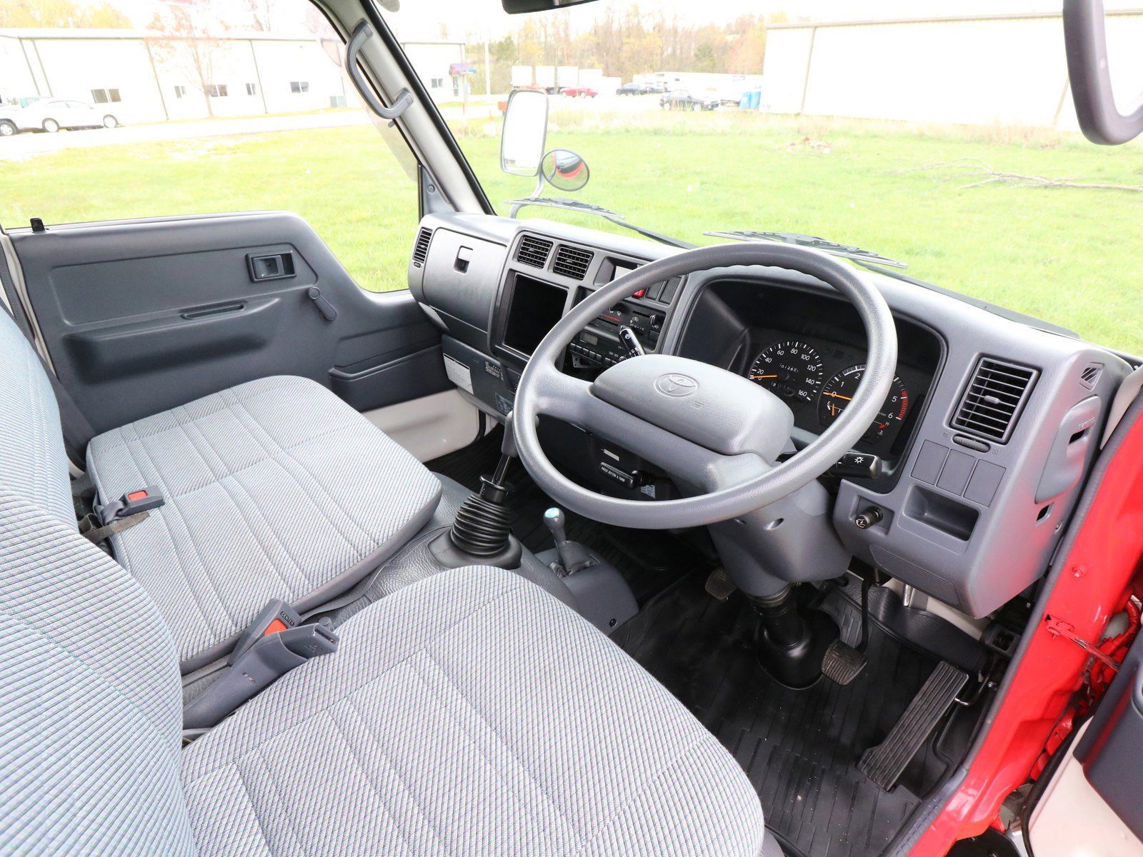 1997 Toyota Toyoace 11