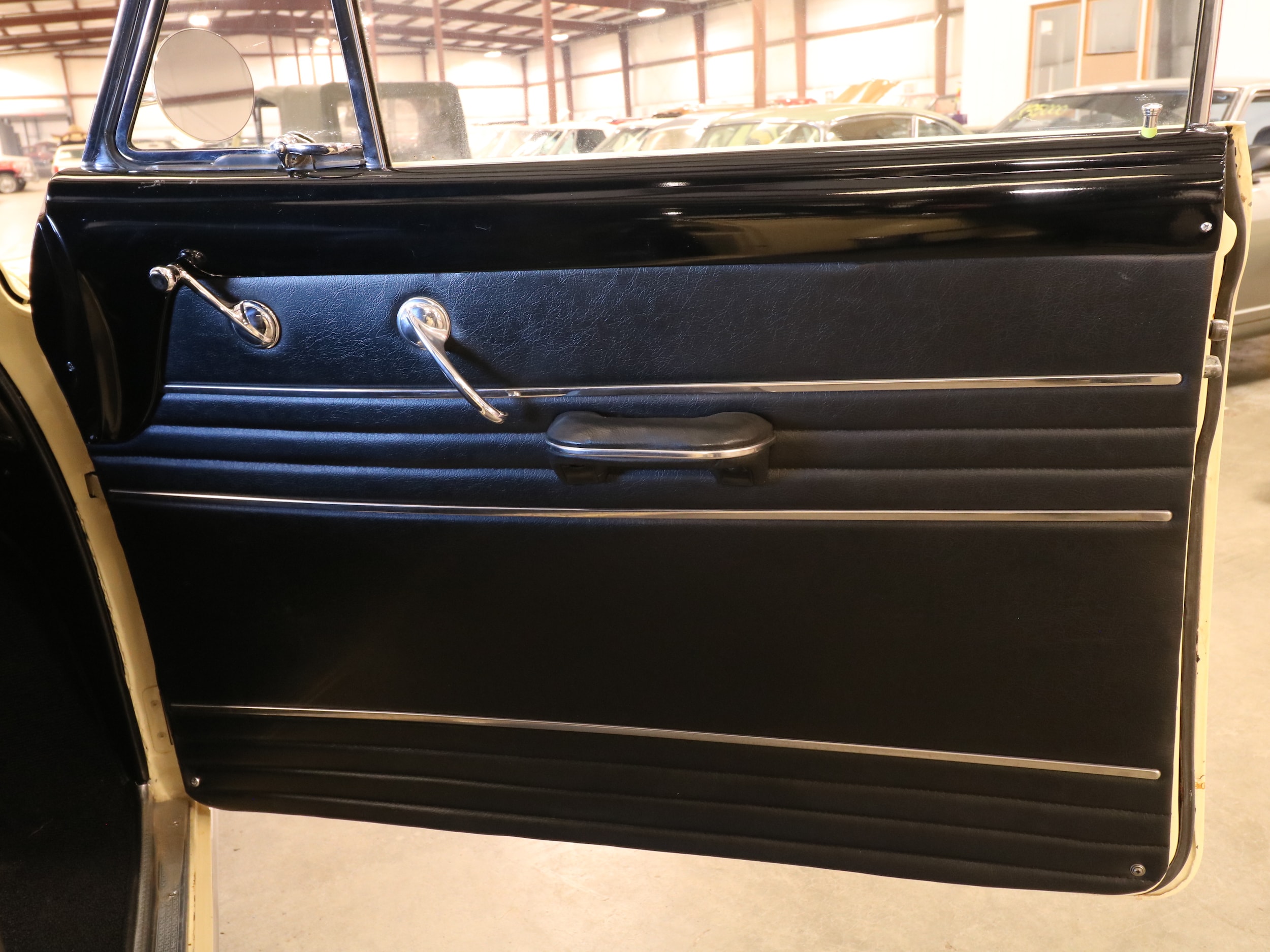 1950 Oldsmobile Rocket 88 17
