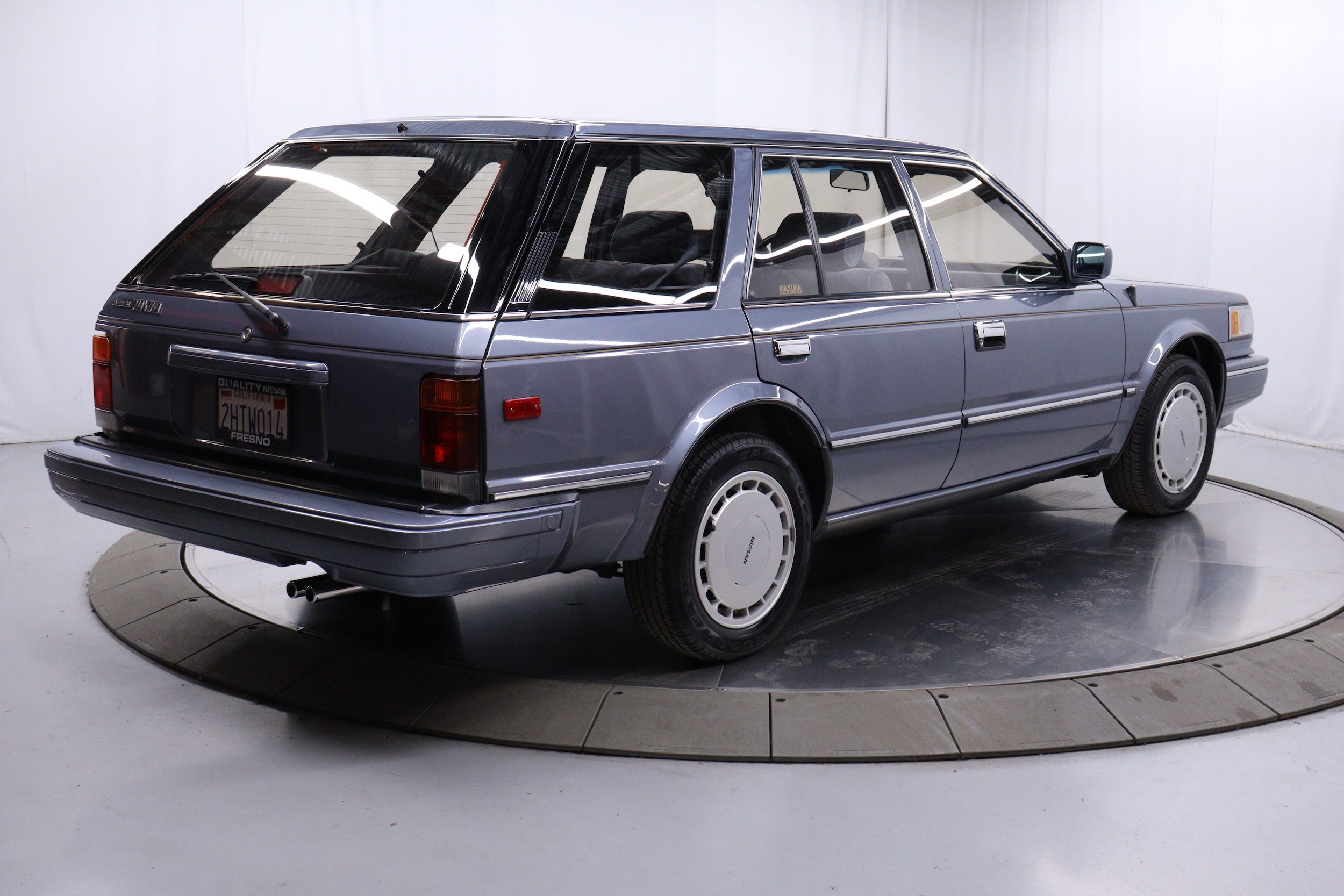 1987 Nissan Maxima 7