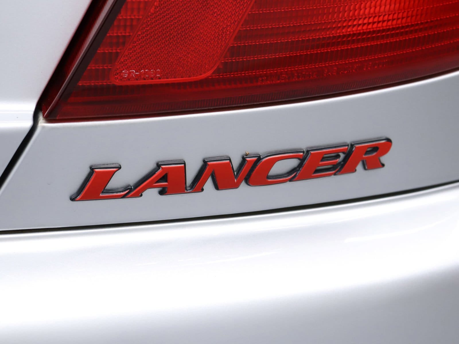 1999 Mitsubishi Lancer 61