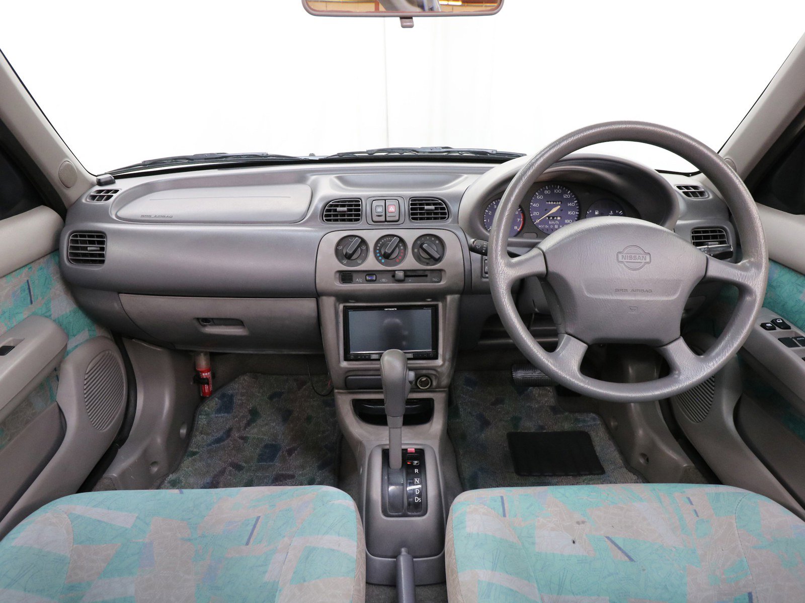 1998 Nissan March 44