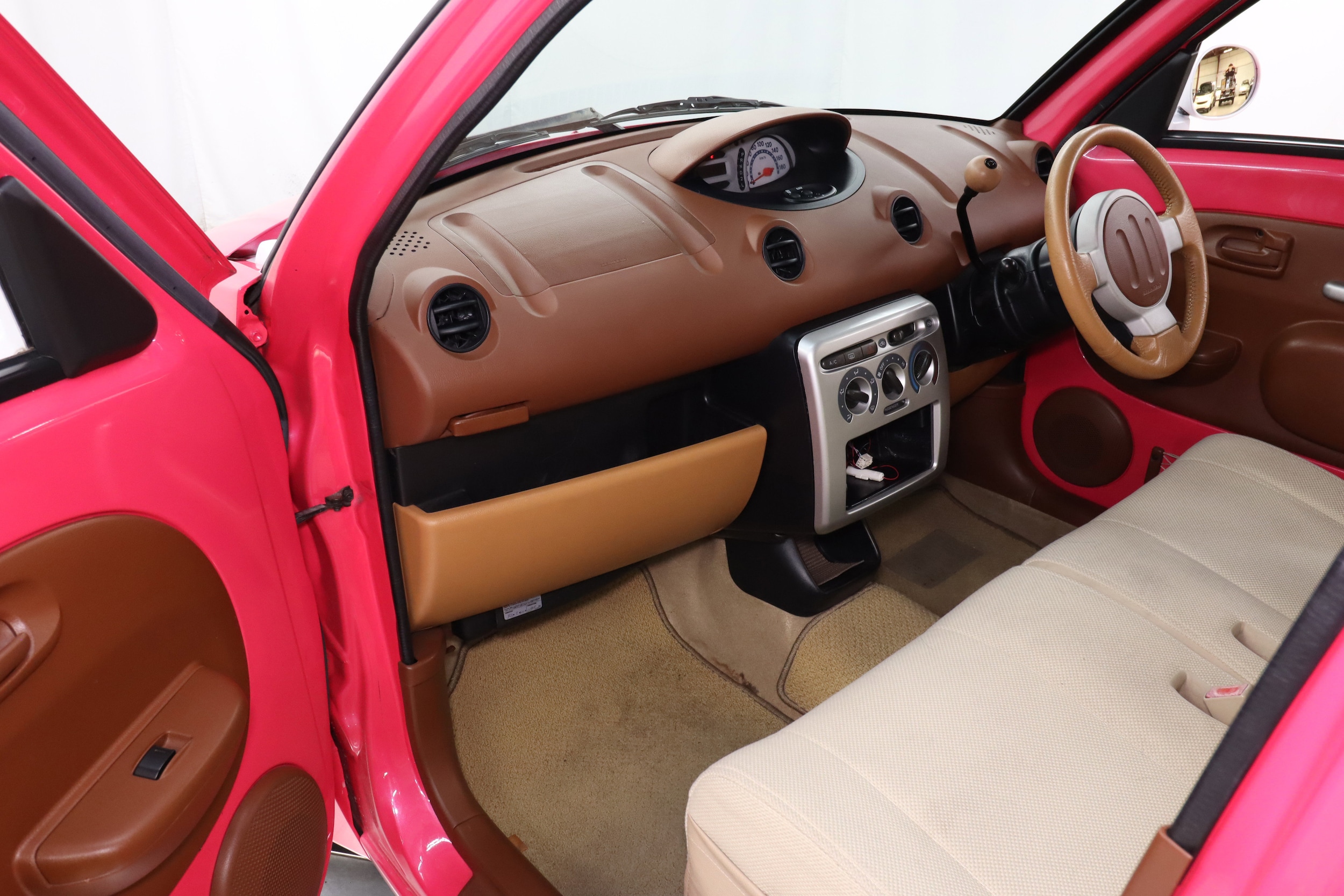 2000 Toyota Will 17