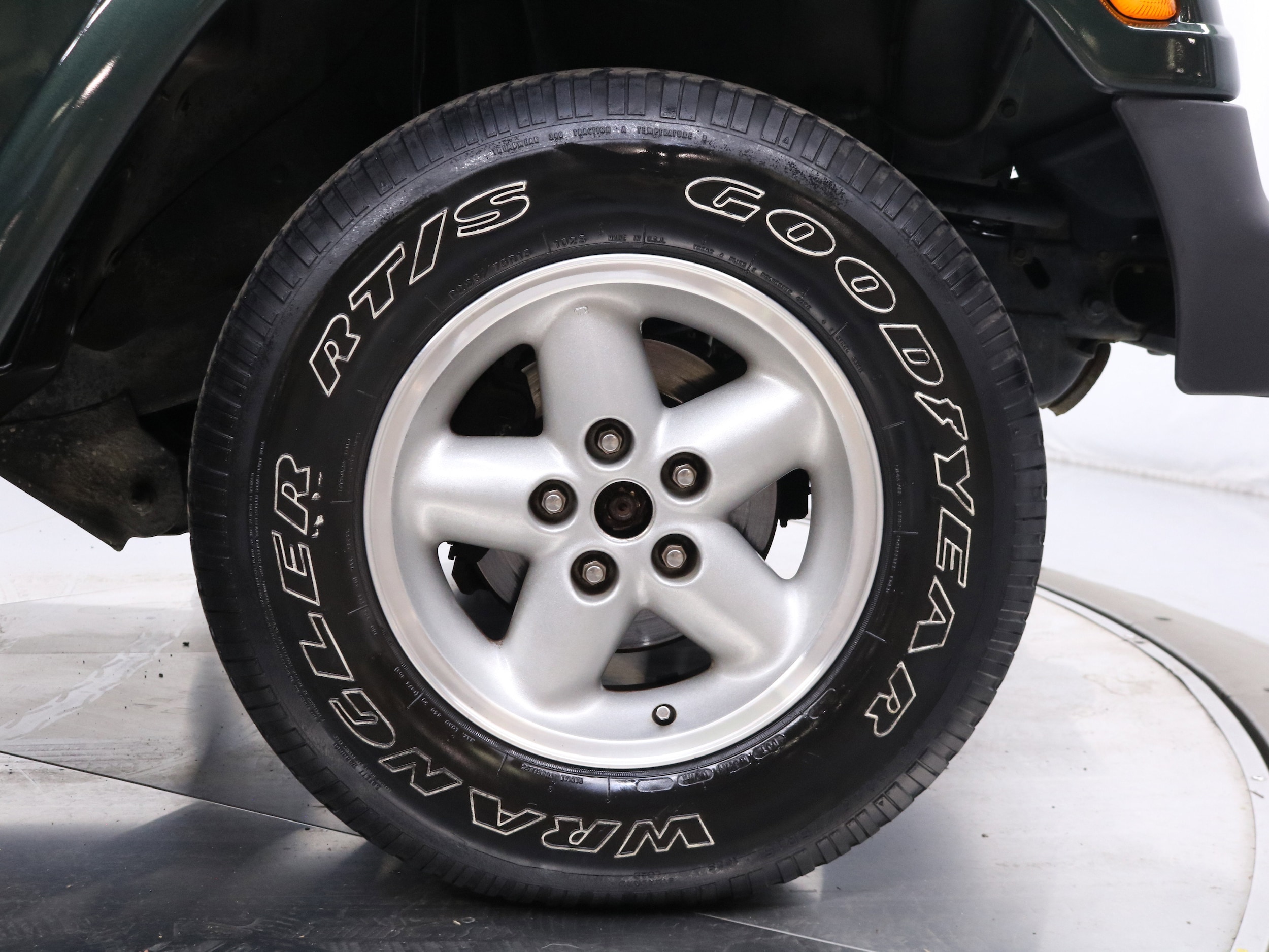 1999 Jeep Wrangler 28