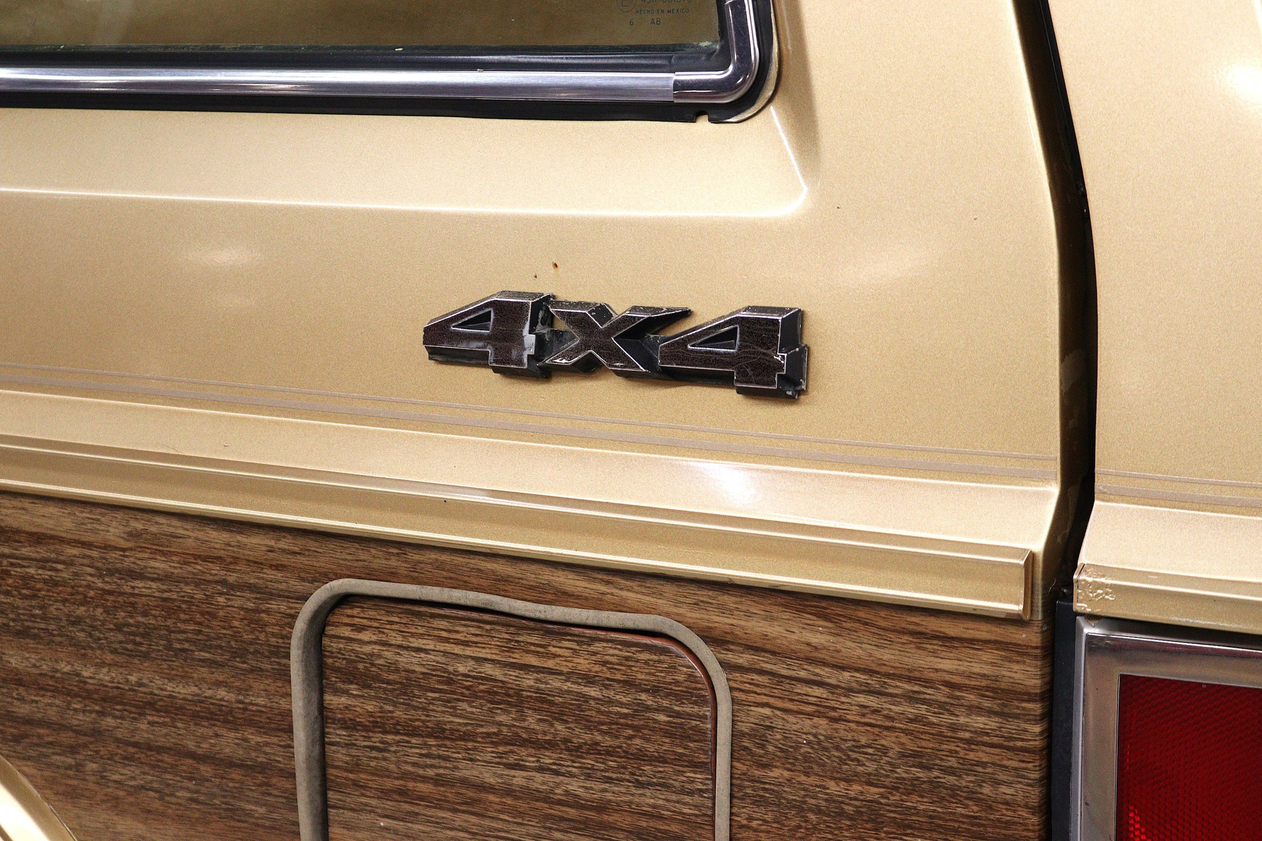 1987 Jeep Wagoneer 65