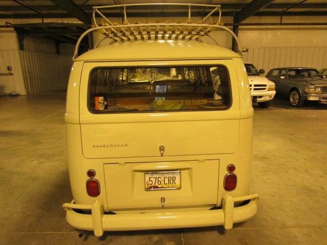 1967 Volkswagen Bus 6