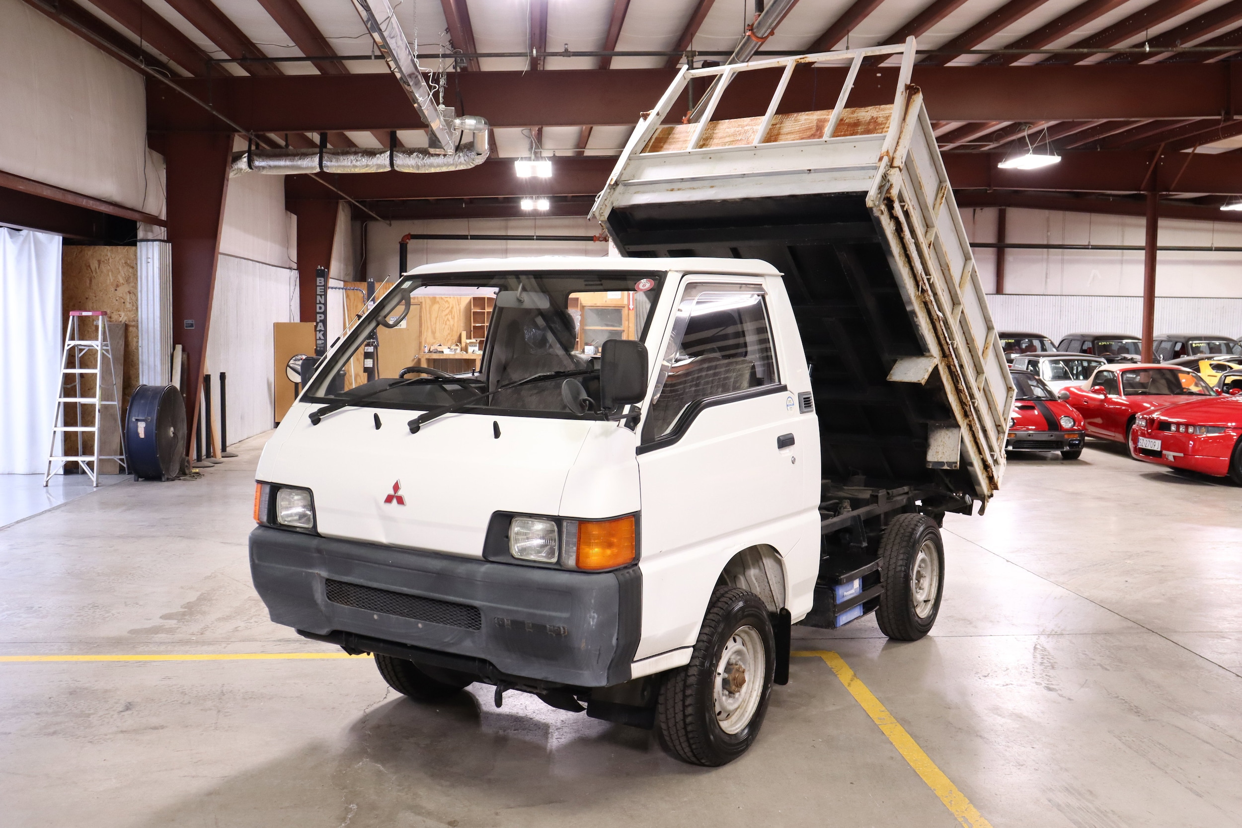 1997 Mitsubishi Delica 44