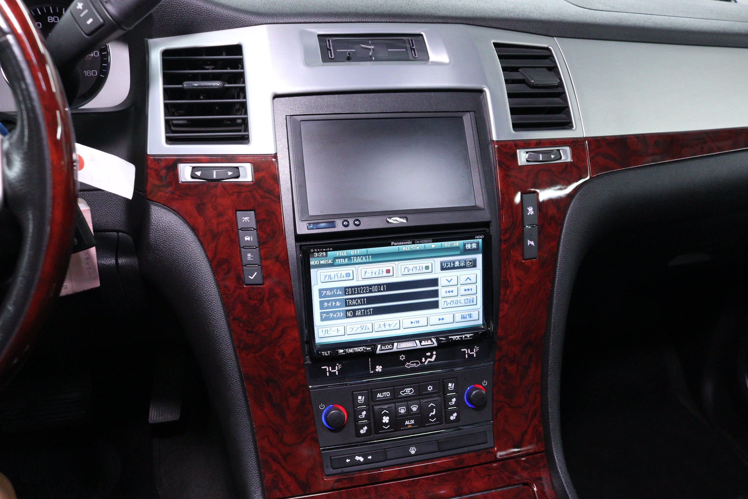 2007 Cadillac Escalade 13